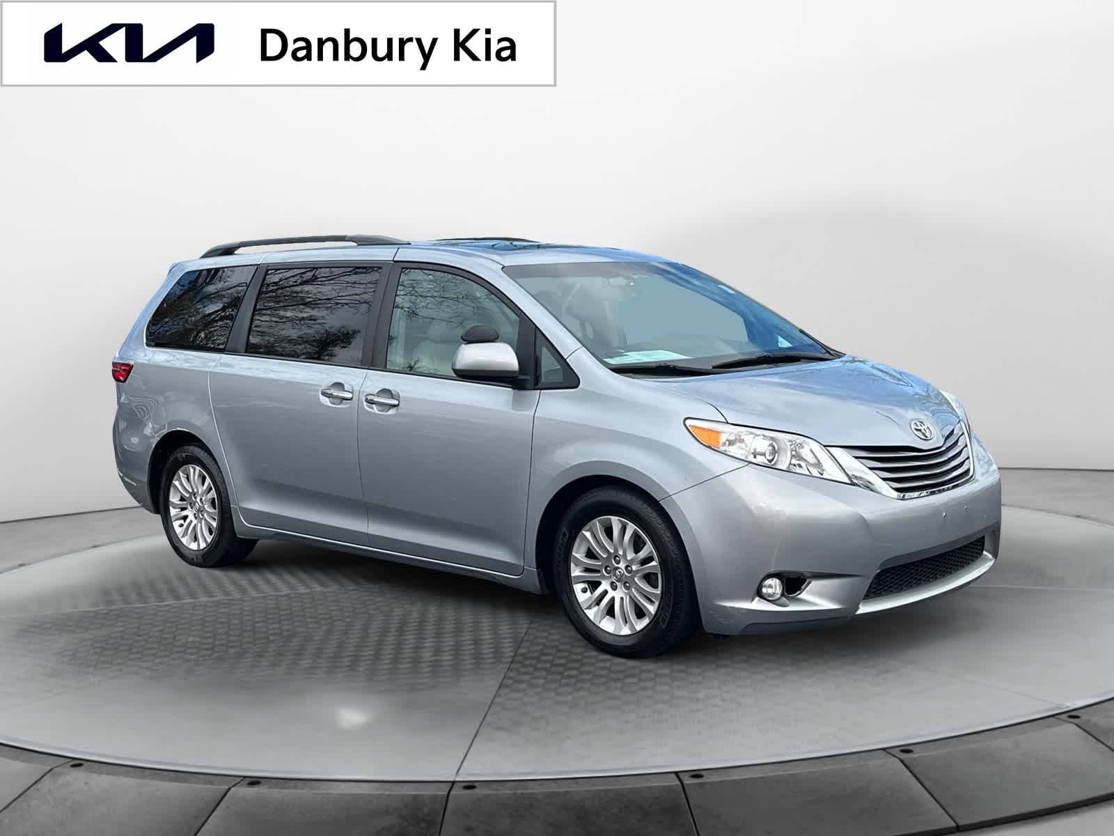 used 2015 Toyota Sienna car, priced at $15,895