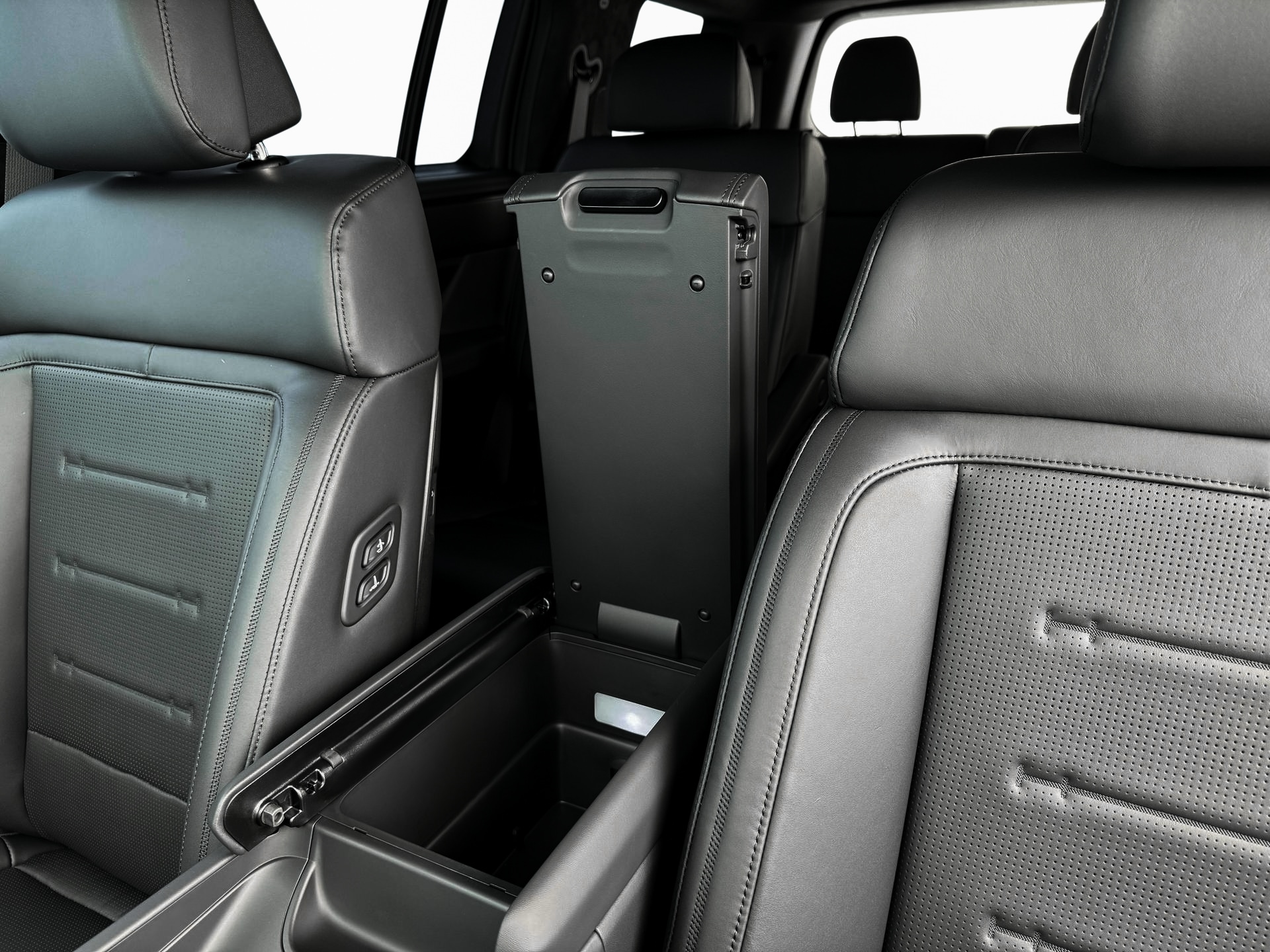 new 2025 Hyundai Santa Fe Hybrid car, priced at $52,135