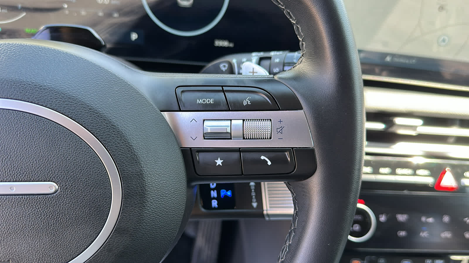 used 2025 Hyundai Tucson Hybrid car, priced at $35,309