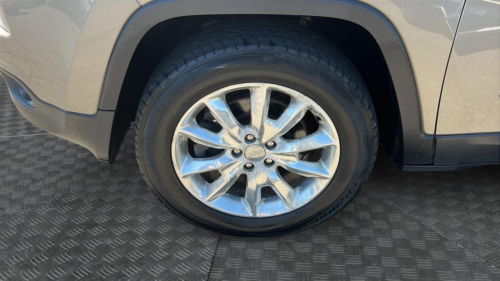 used 2017 Jeep Cherokee car, priced at $15,416