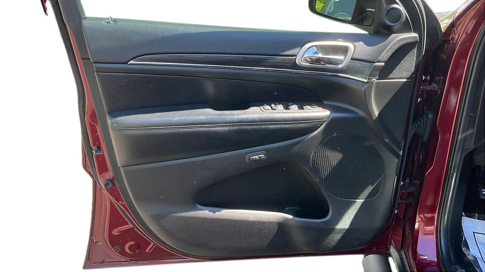 used 2019 Jeep Grand Cherokee car, priced at $22,844