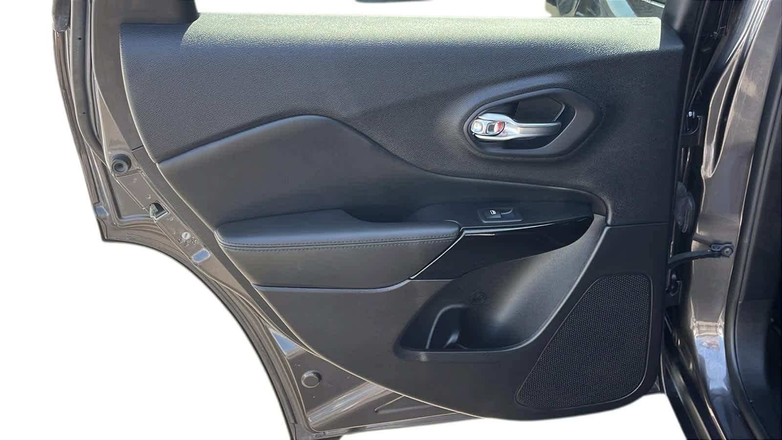 used 2021 Jeep Cherokee car, priced at $22,732