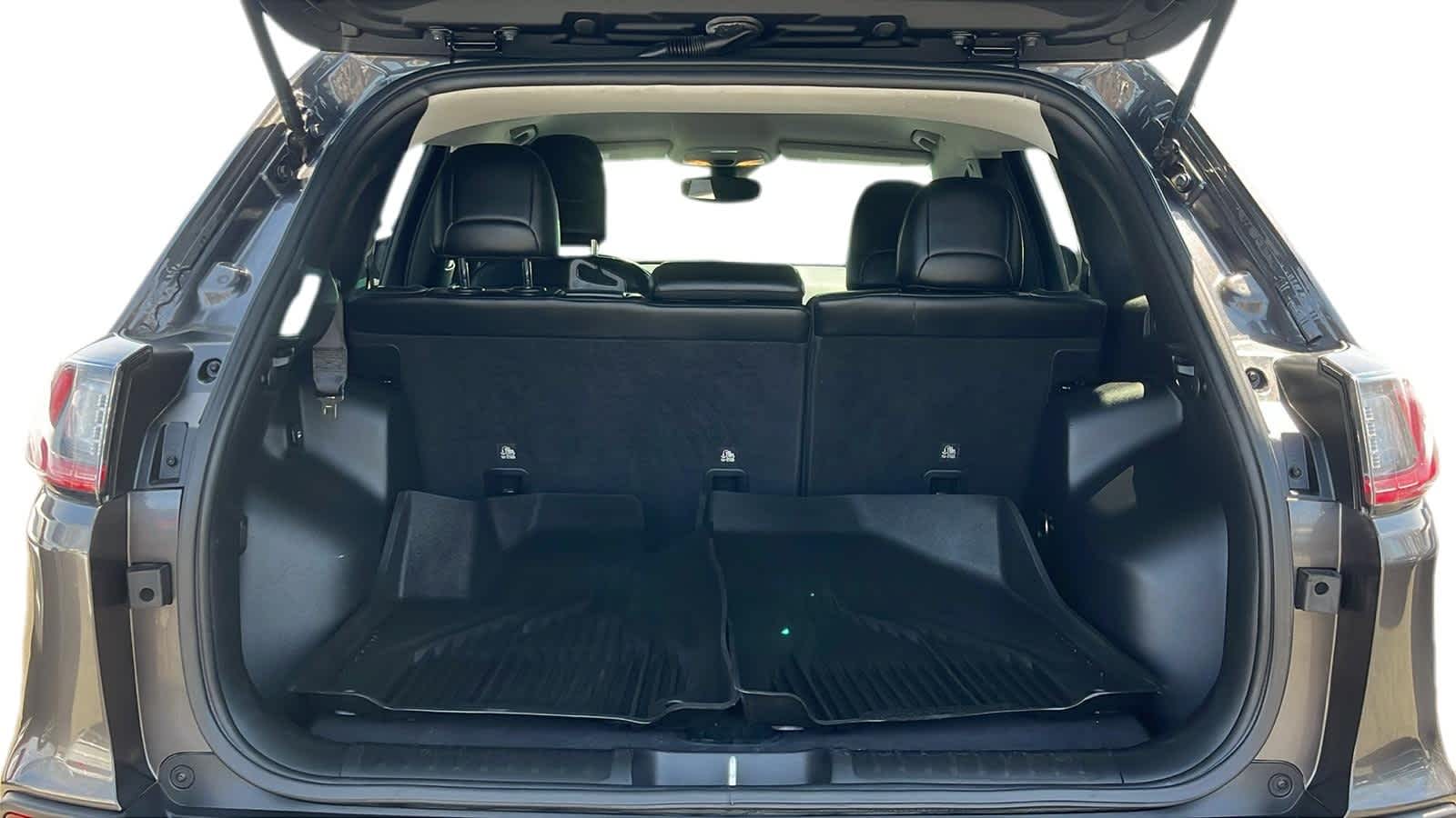 used 2021 Jeep Cherokee car, priced at $22,732