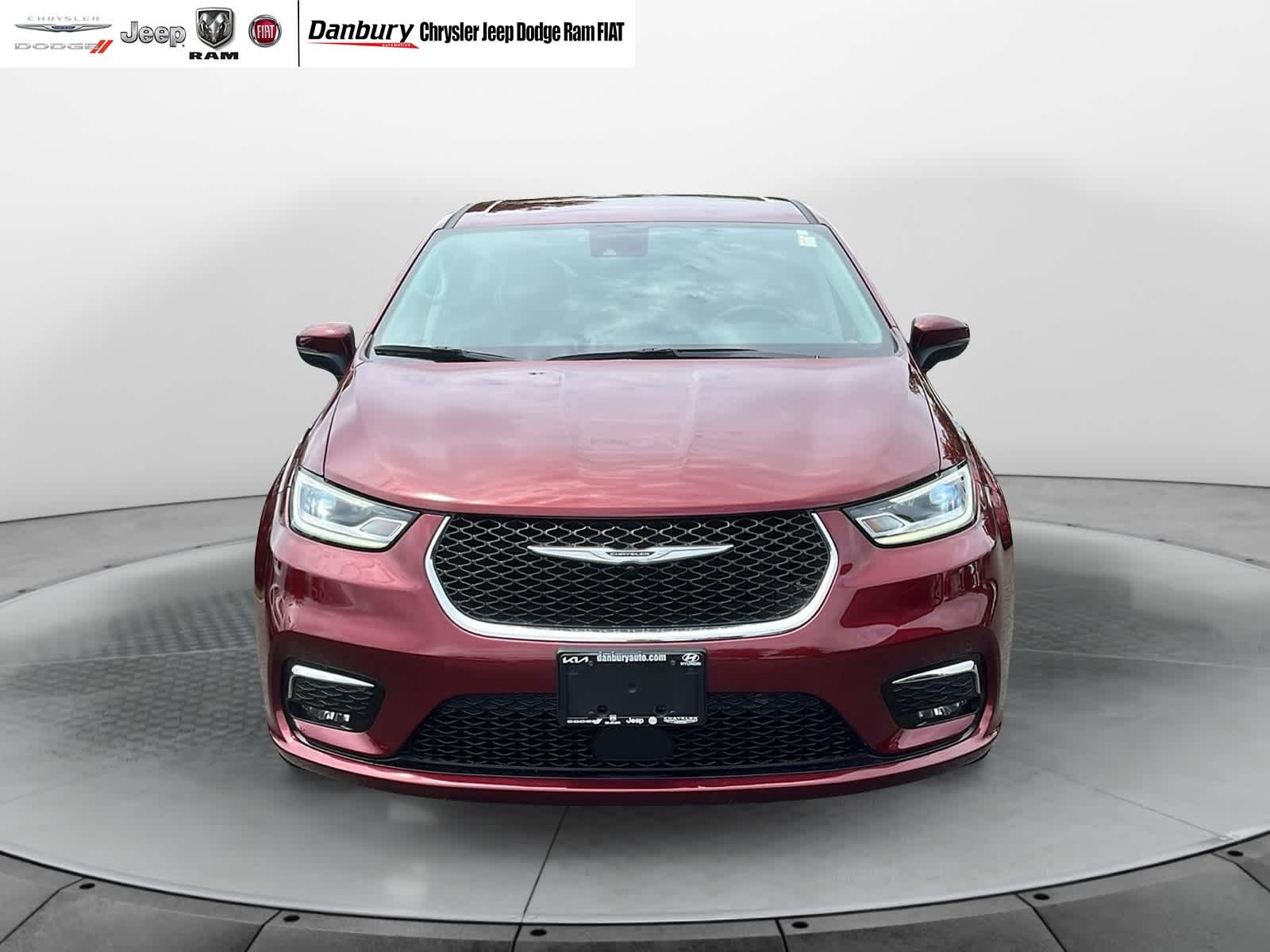 used 2023 Chrysler Pacifica car, priced at $34,401