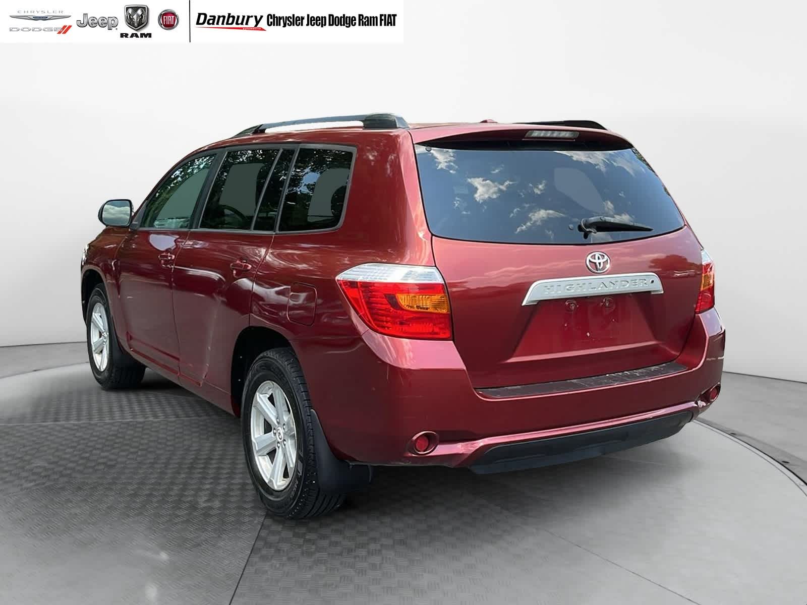used 2010 Toyota Highlander car, priced at $8,440