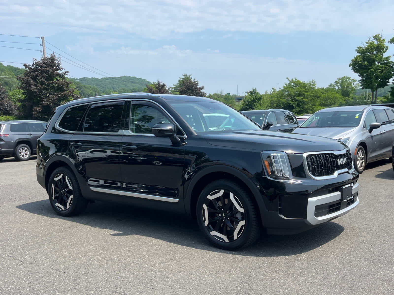 used 2024 Kia Telluride car, priced at $46,723