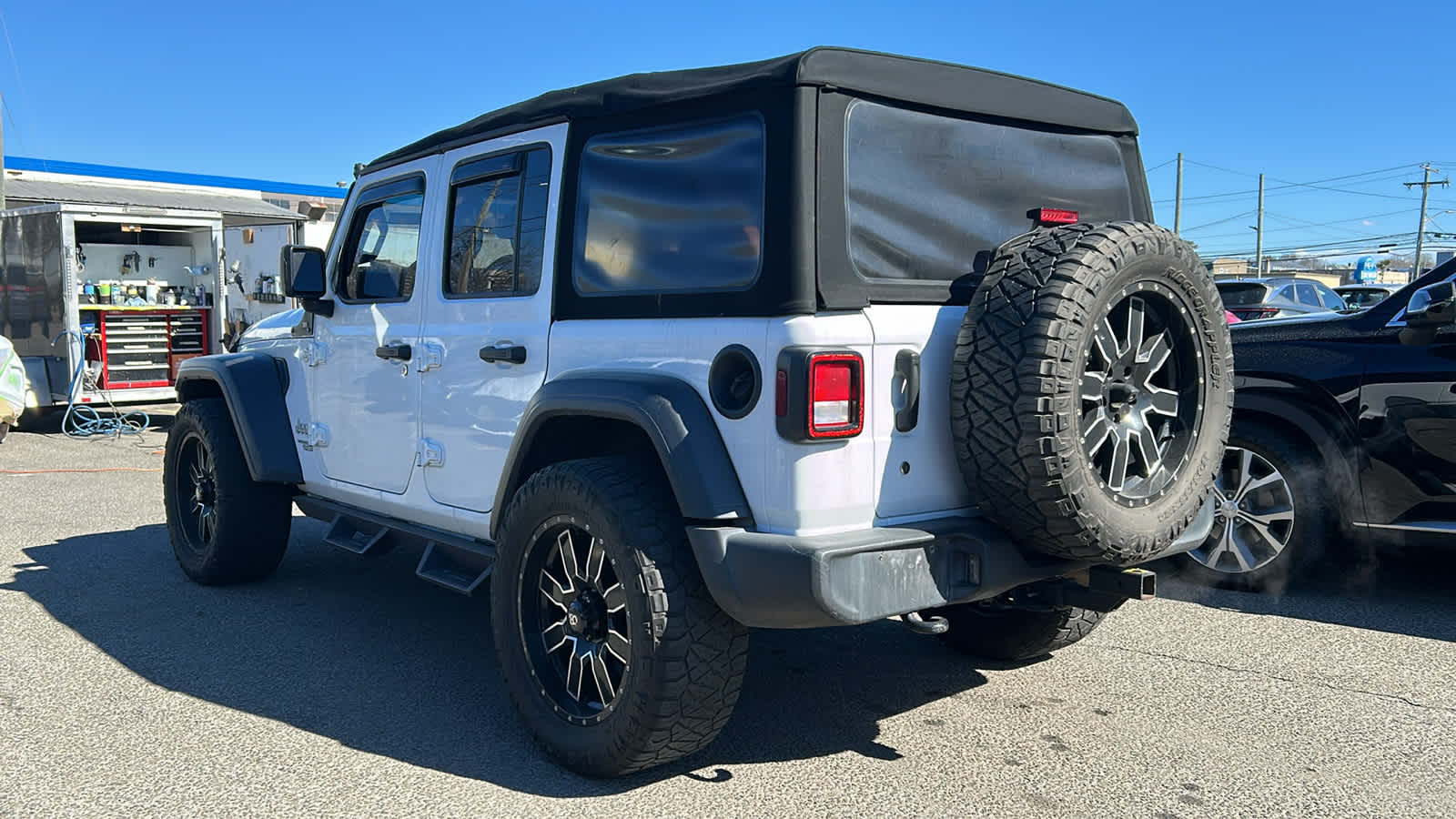 used 2018 Jeep Wrangler Unlimited car, priced at $14,909