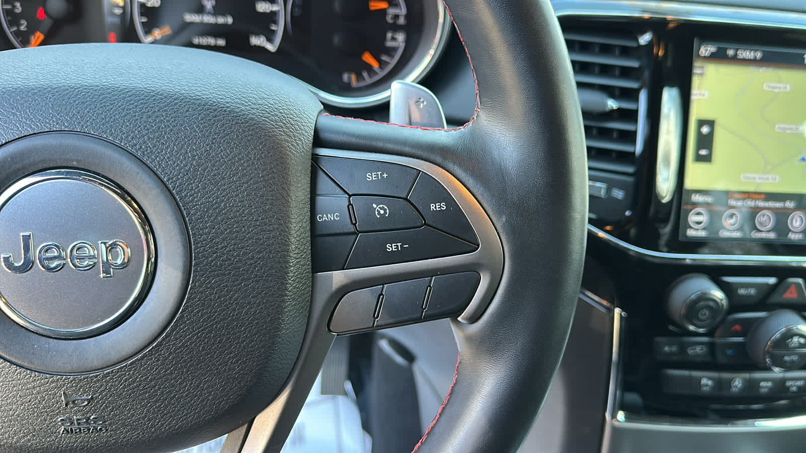 used 2020 Jeep Grand Cherokee car, priced at $28,403