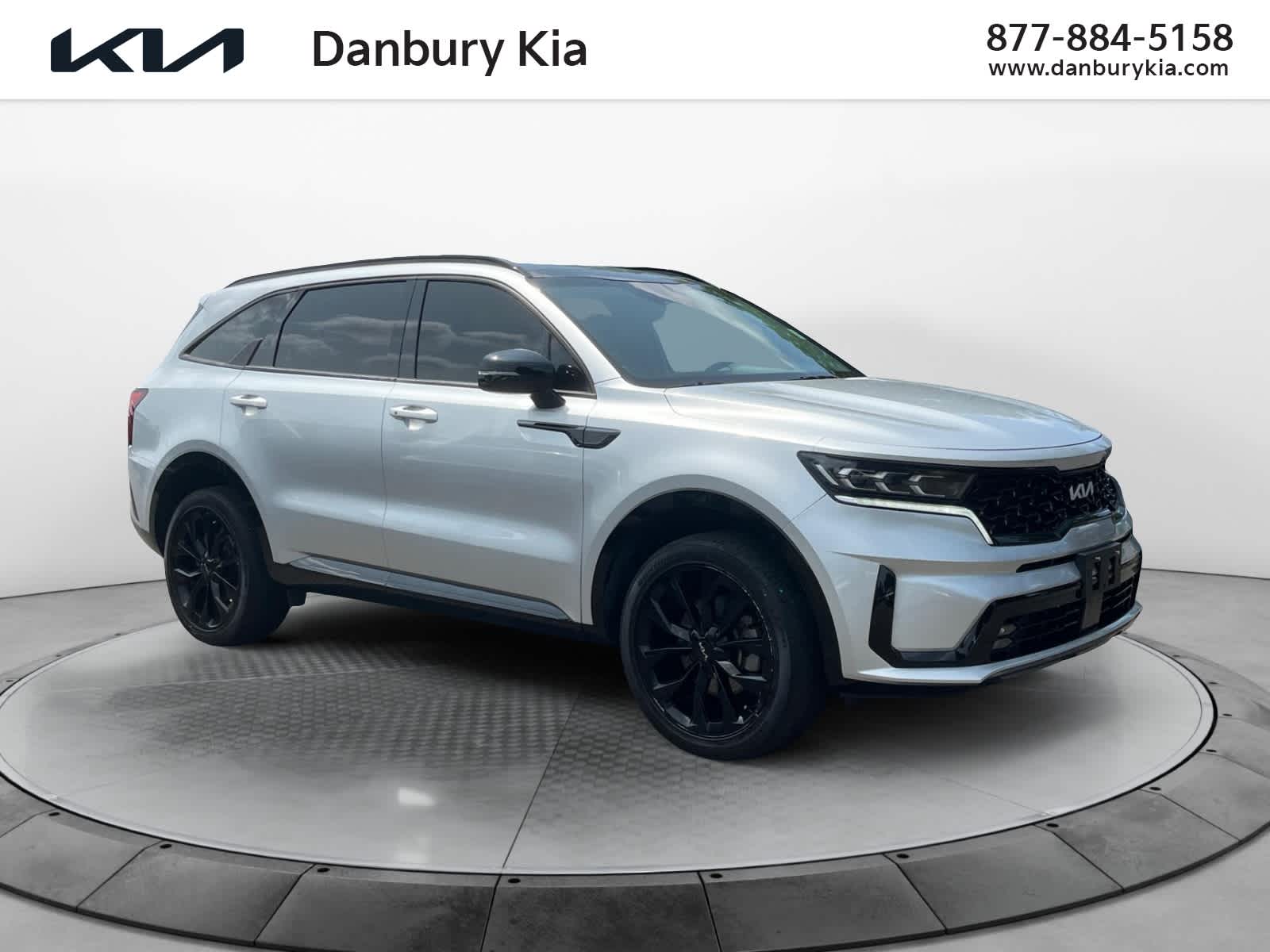 used 2022 Kia Sorento car, priced at $32,379