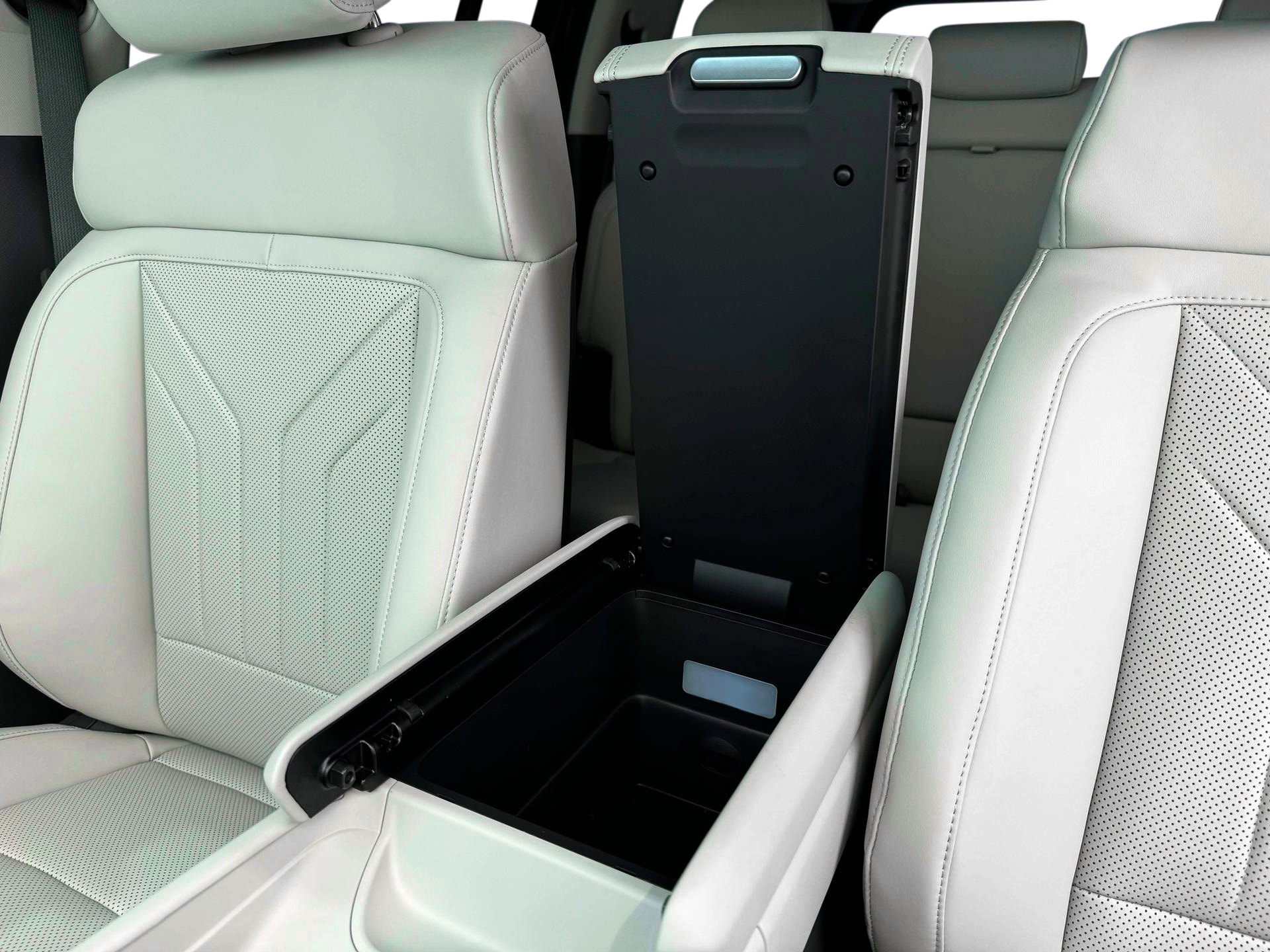 new 2025 Hyundai Santa Fe Hybrid car, priced at $41,814