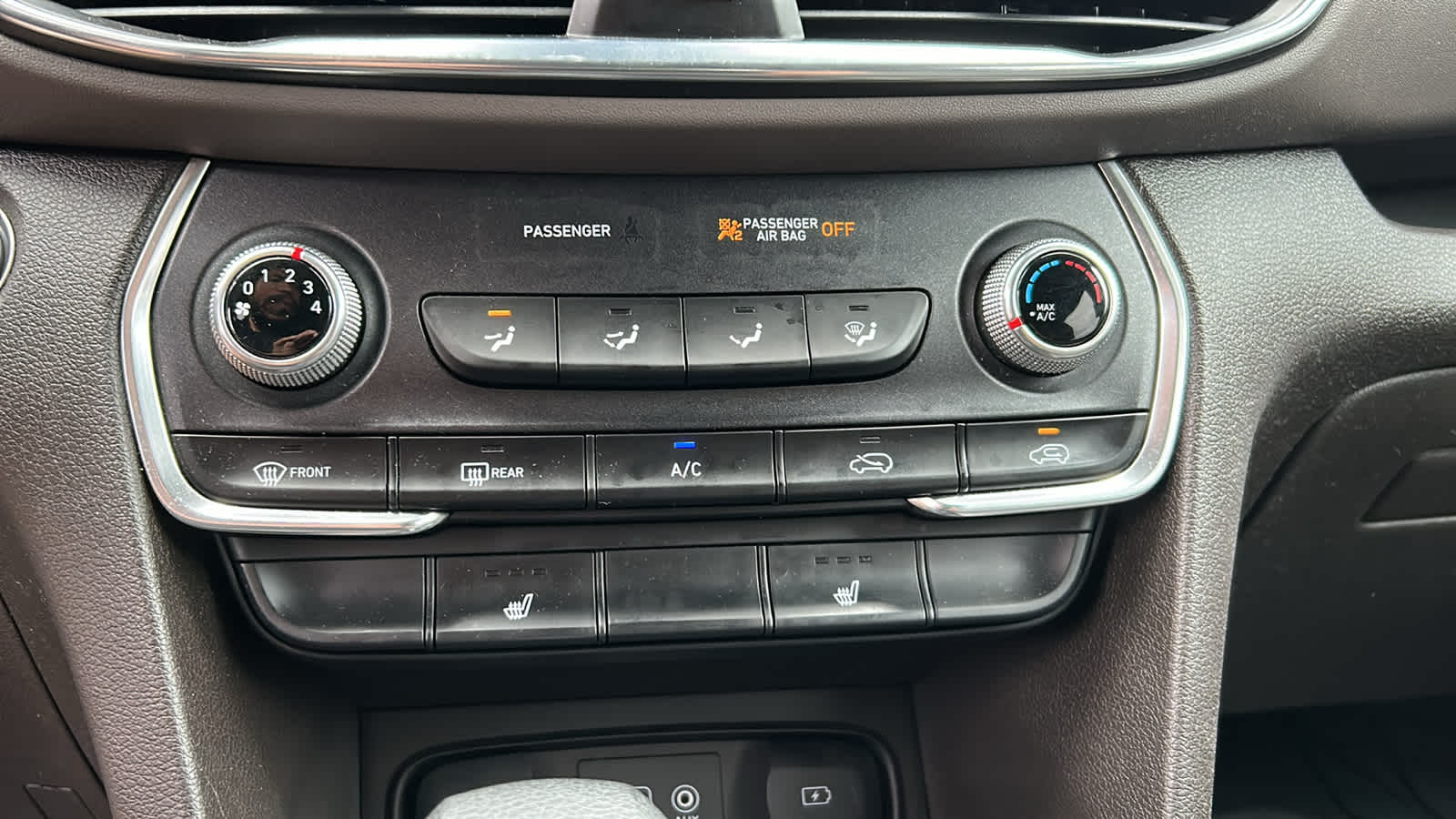 used 2020 Hyundai Santa Fe car, priced at $15,509