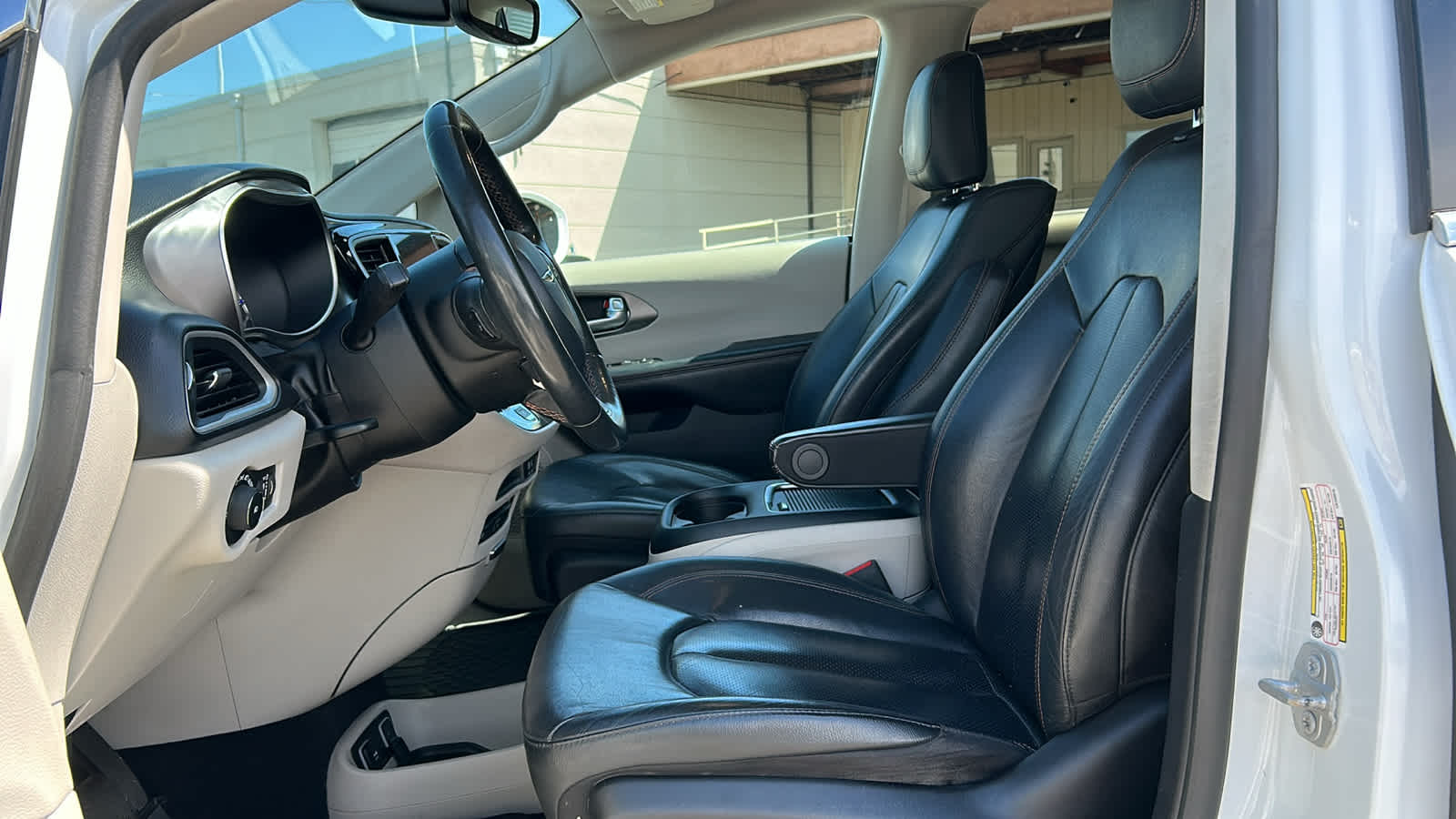 used 2020 Chrysler Pacifica car, priced at $19,509