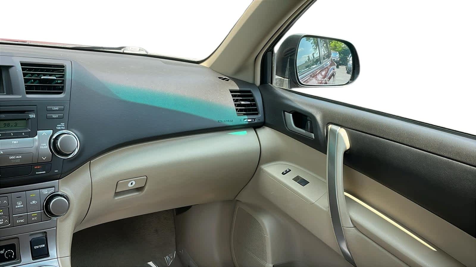 used 2010 Toyota Highlander car, priced at $8,440