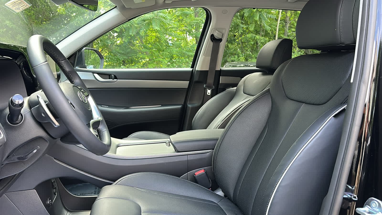 used 2025 Hyundai Palisade car, priced at $43,707