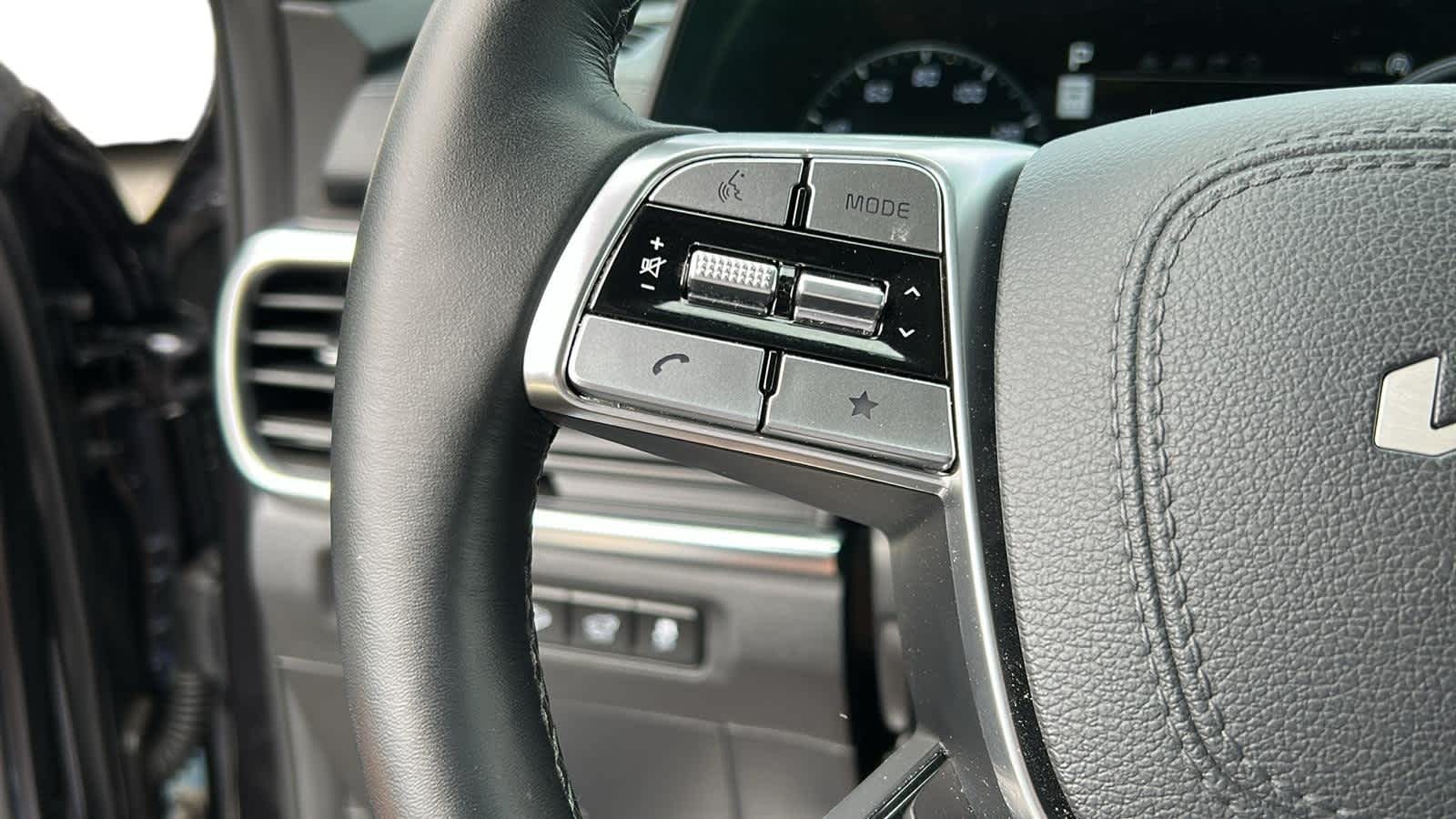 used 2025 Kia Telluride car, priced at $49,457