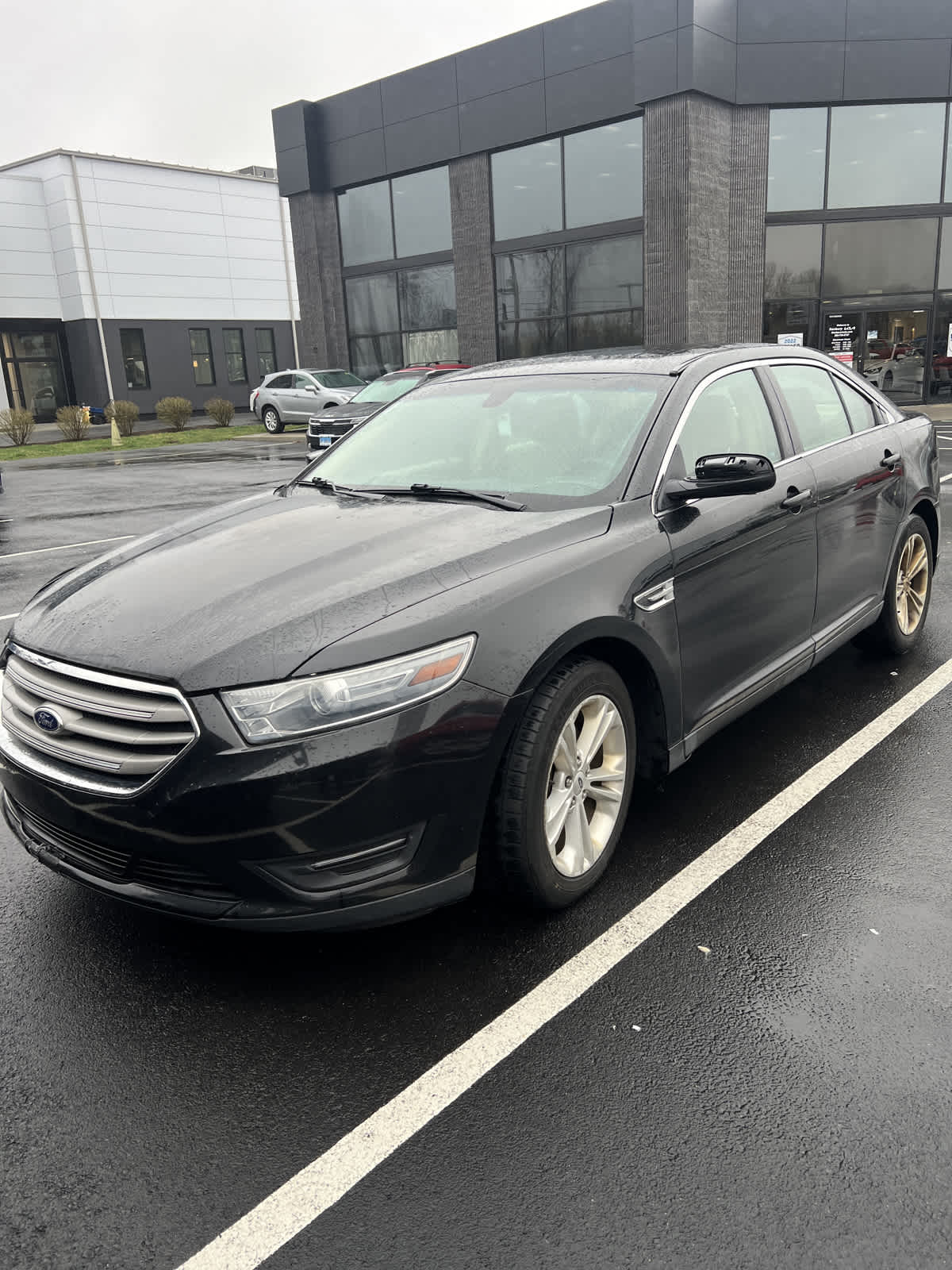 used 2014 Ford Taurus car, priced at $6,983
