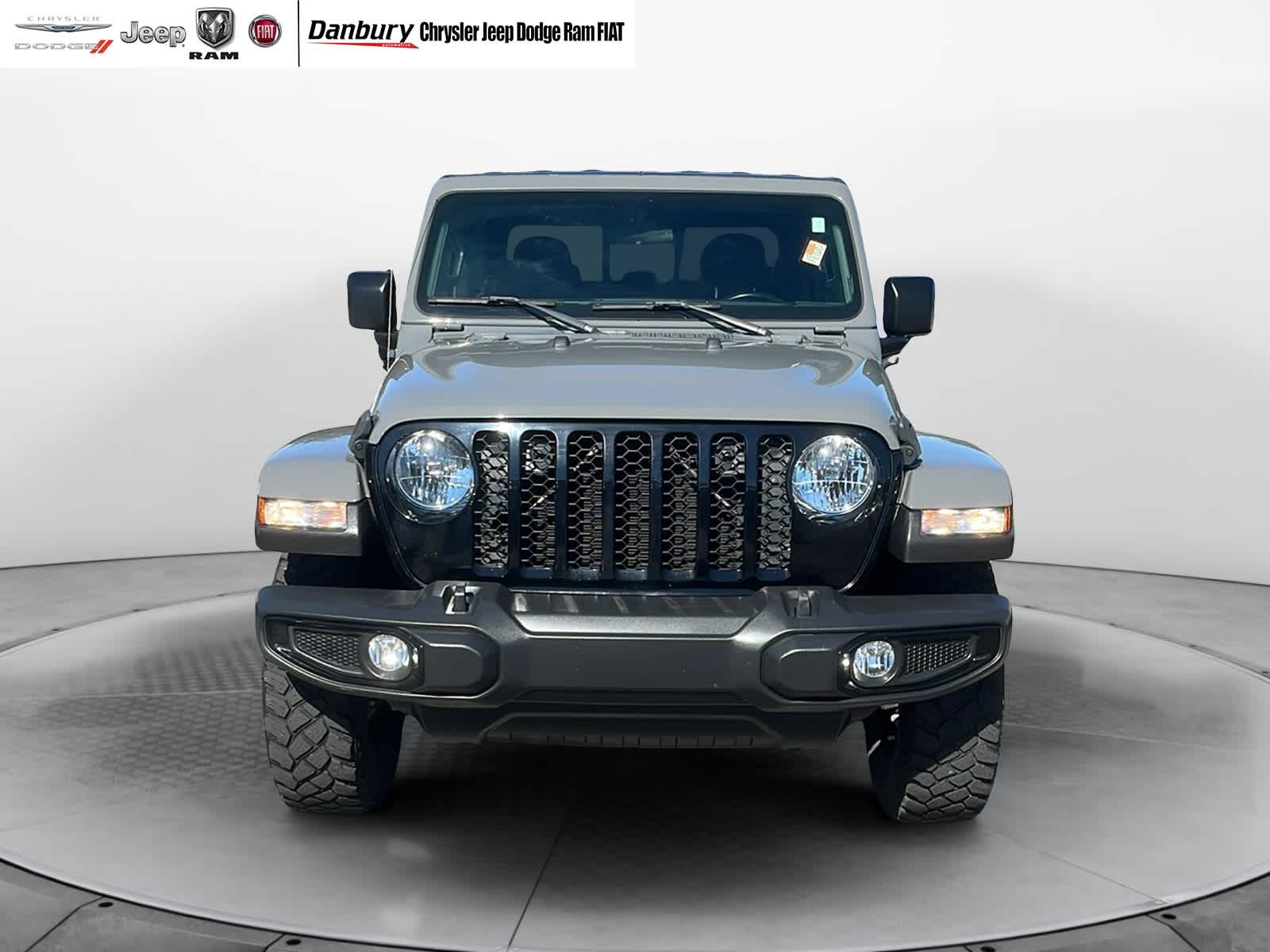 used 2022 Jeep Gladiator car, priced at $35,682