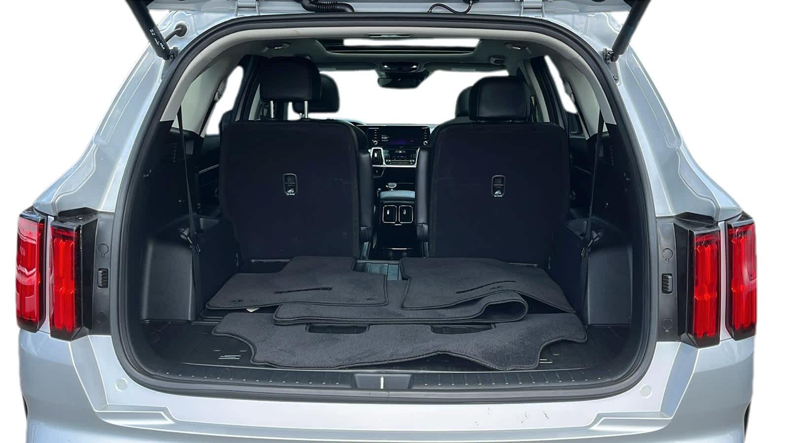 used 2022 Kia Sorento car, priced at $32,379