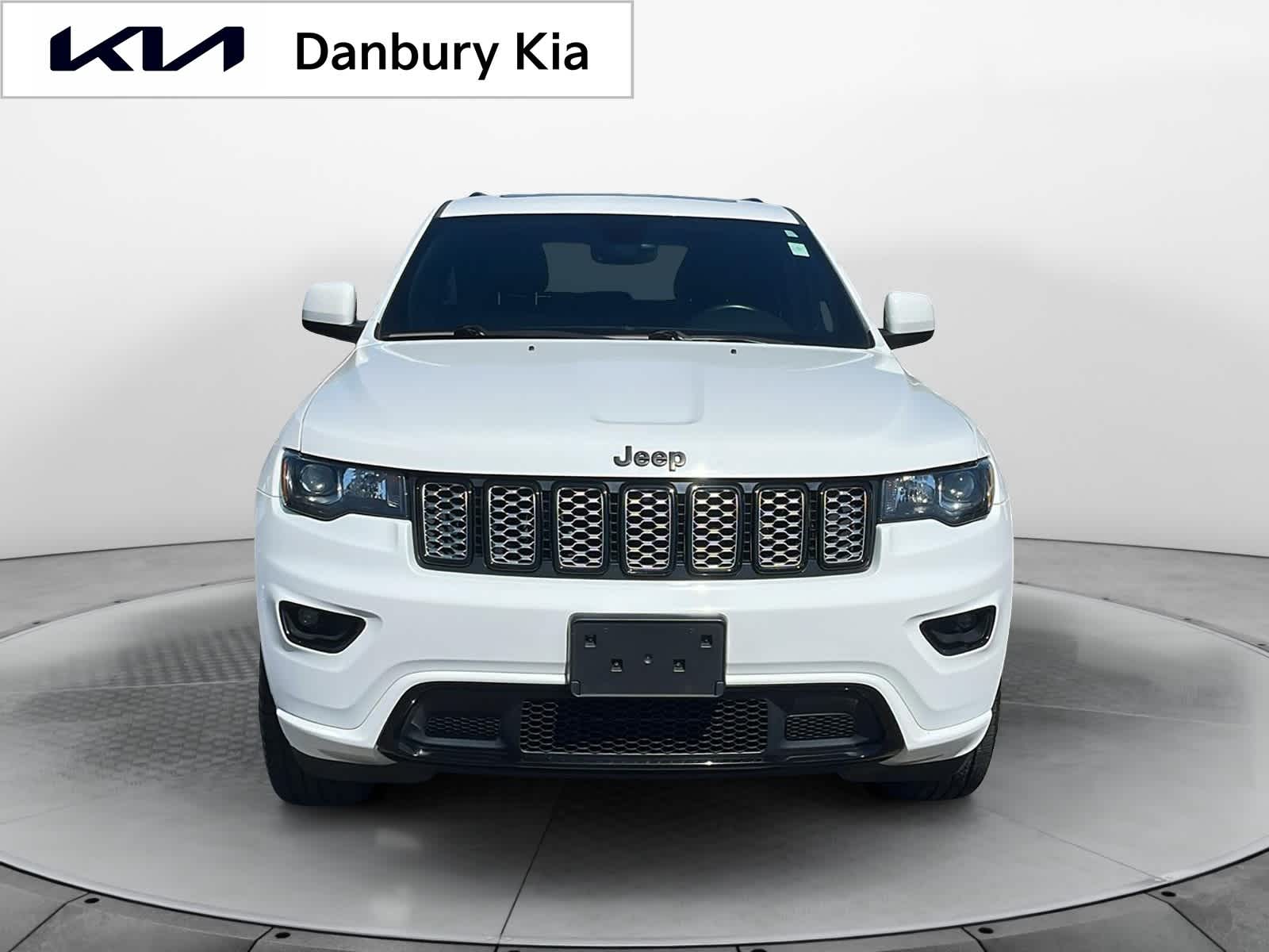 used 2017 Jeep Grand Cherokee car, priced at $20,972