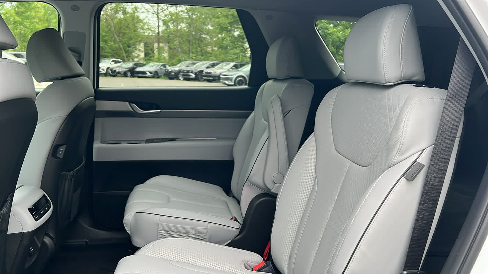 used 2025 Hyundai Palisade car, priced at $40,802