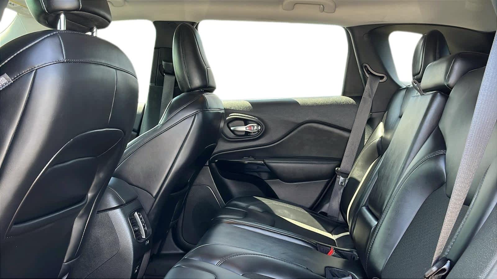 used 2021 Jeep Cherokee car, priced at $22,732