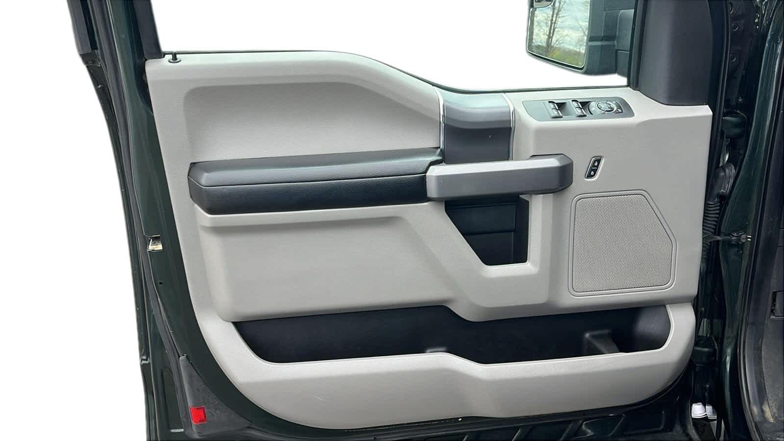 used 2016 Ford F-150 car, priced at $19,424