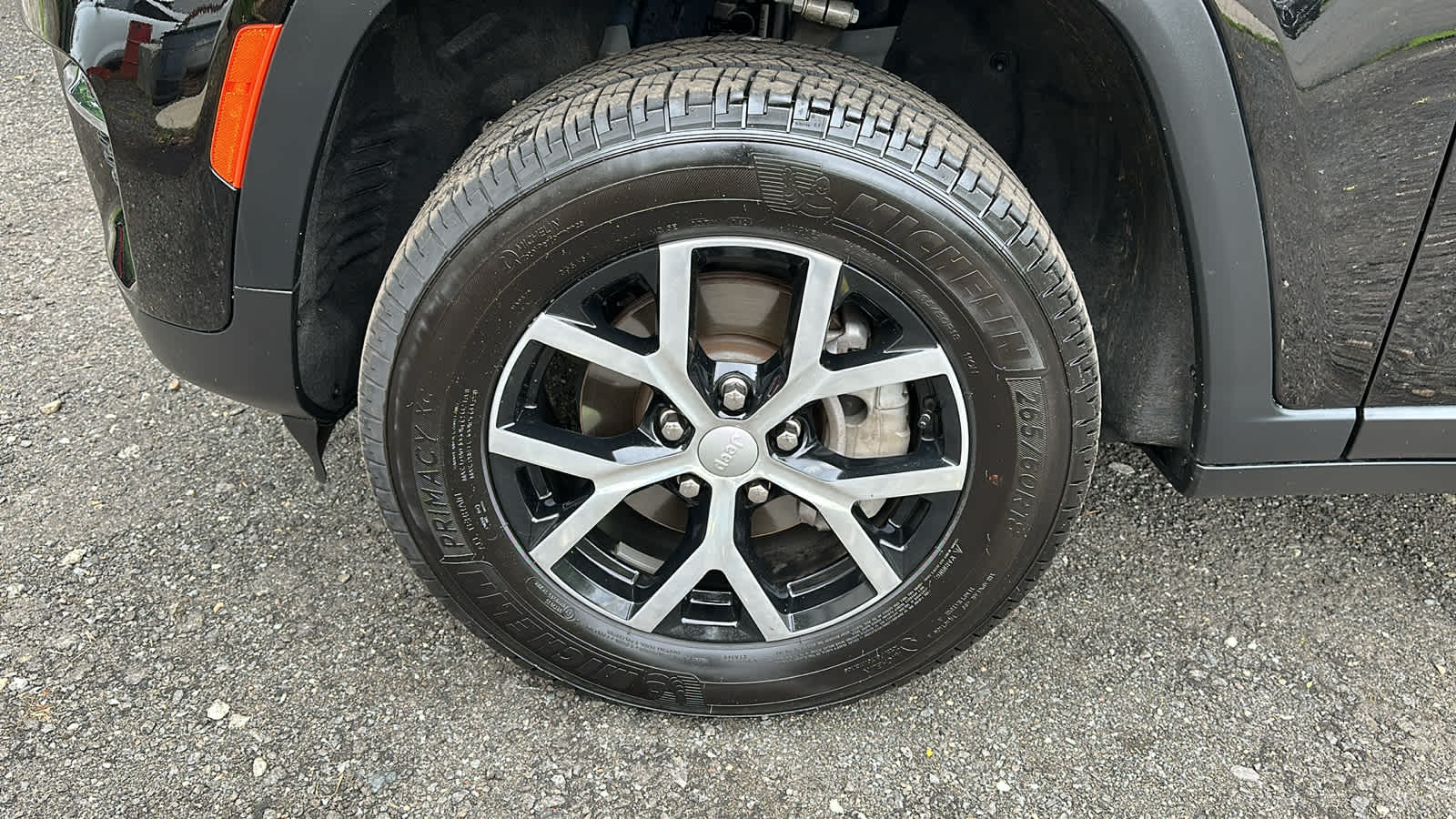 used 2024 Jeep Grand Cherokee car, priced at $38,807