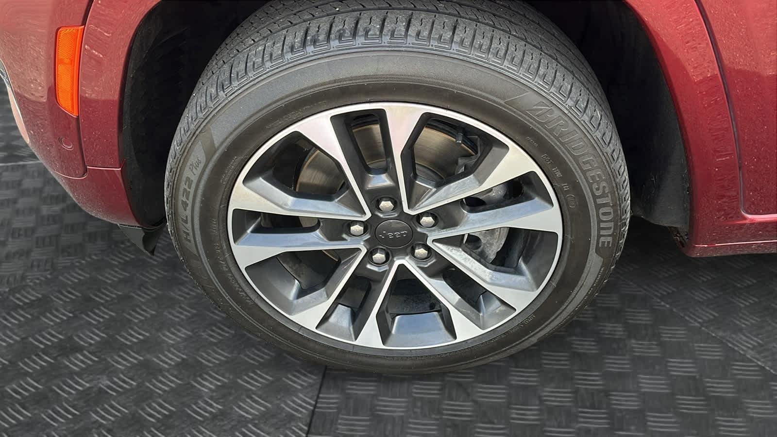 used 2023 Jeep Grand Cherokee L car, priced at $45,972