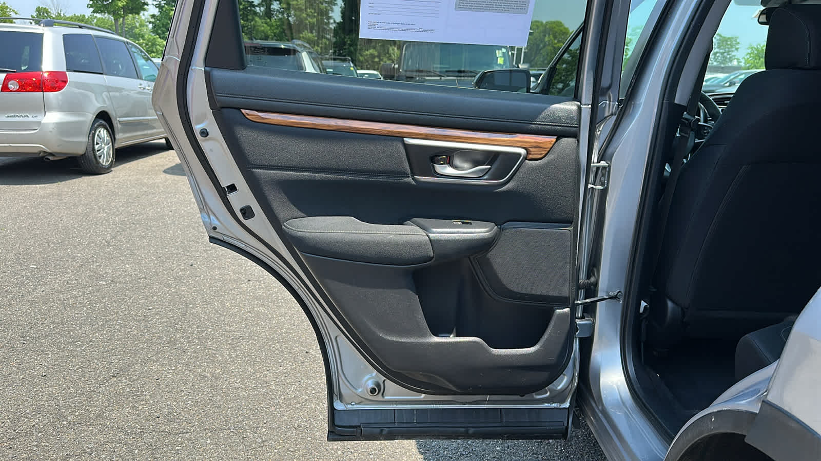 used 2018 Honda CR-V car, priced at $17,903