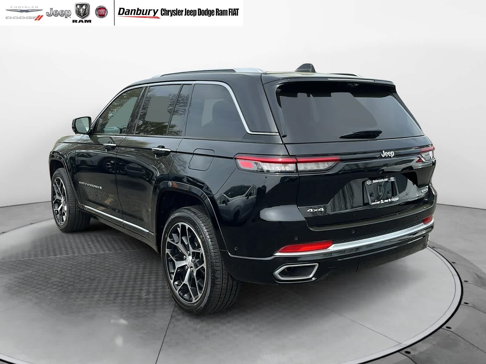 used 2022 Jeep Grand Cherokee car, priced at $48,493