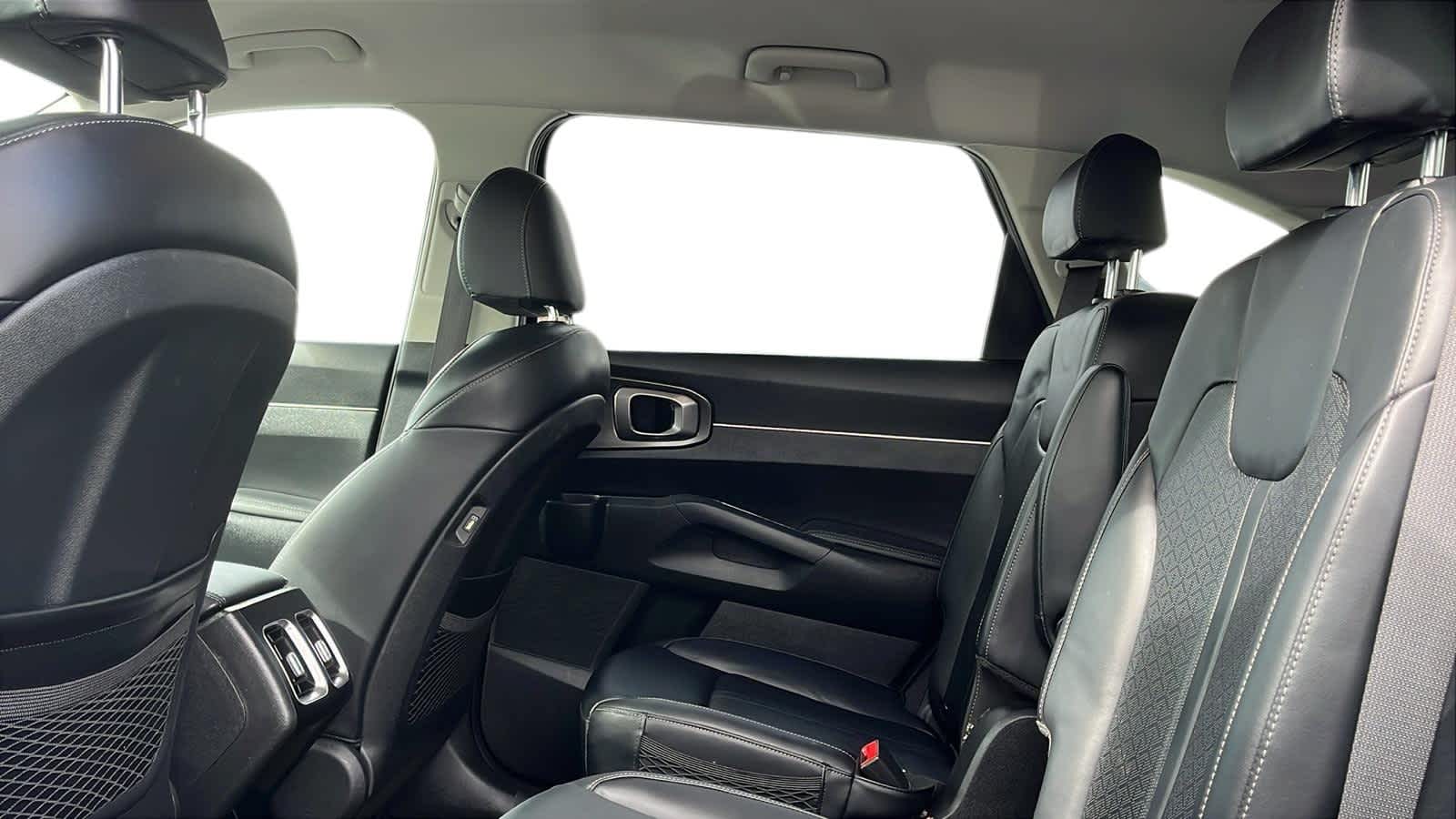 used 2021 Kia Sorento Hybrid car, priced at $23,634