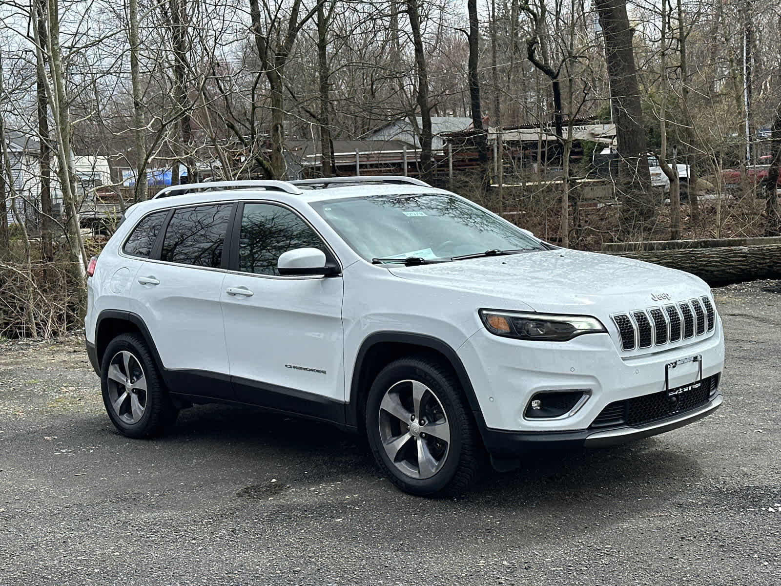 used 2019 Jeep Cherokee car, priced at $18,244