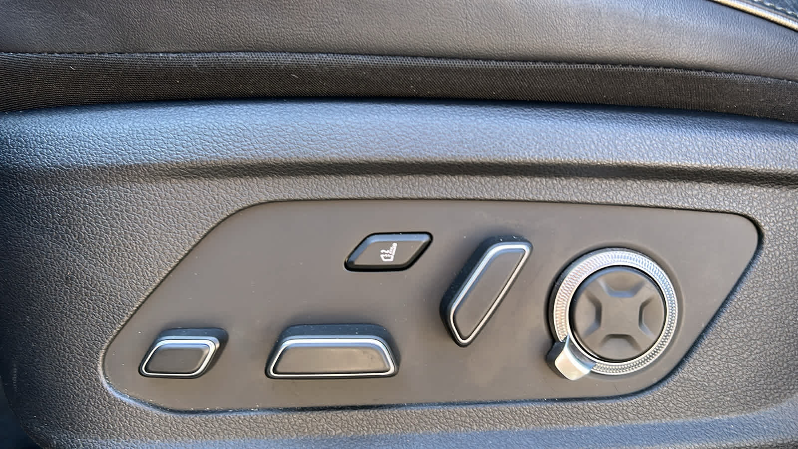used 2023 Hyundai Palisade car, priced at $38,907