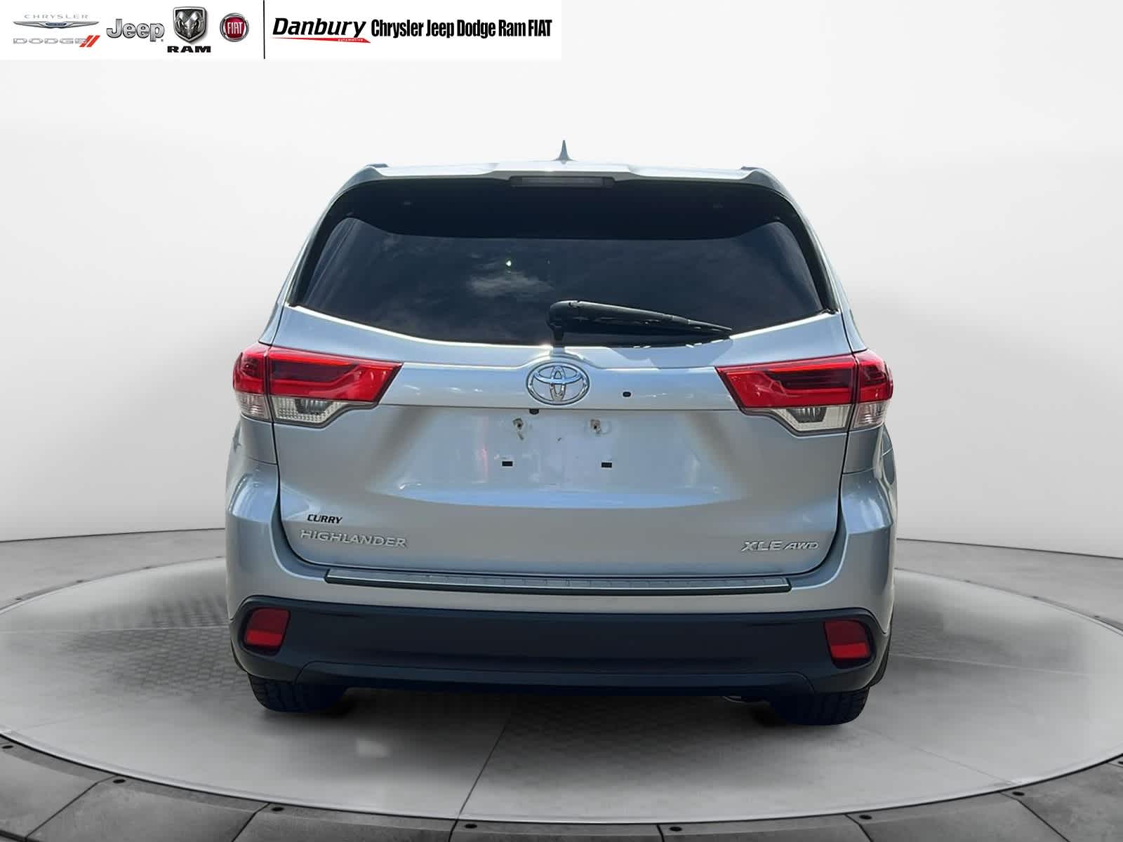 used 2018 Toyota Highlander car