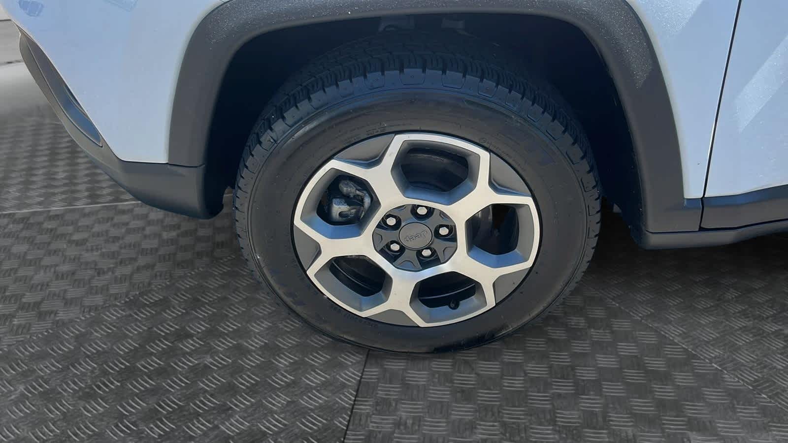used 2022 Jeep Compass car, priced at $25,891