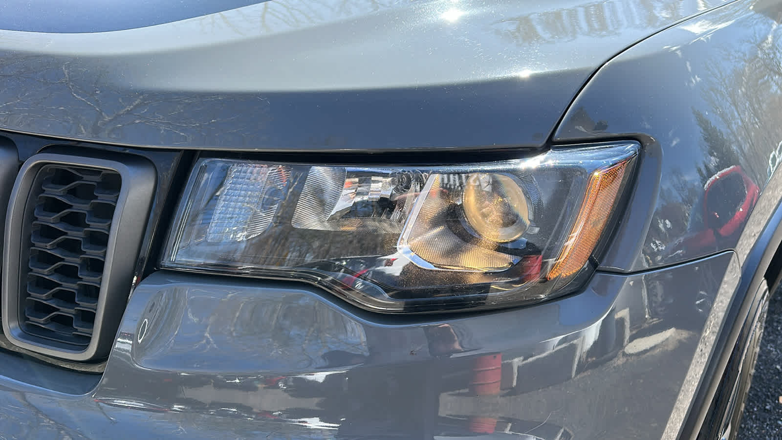 used 2020 Jeep Grand Cherokee car, priced at $28,403