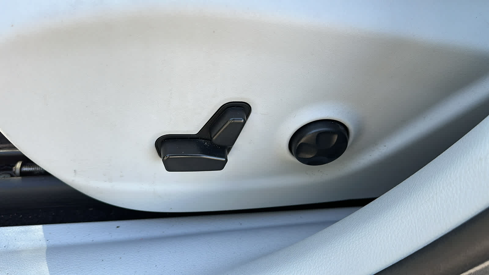 used 2021 Jeep Cherokee car, priced at $21,903