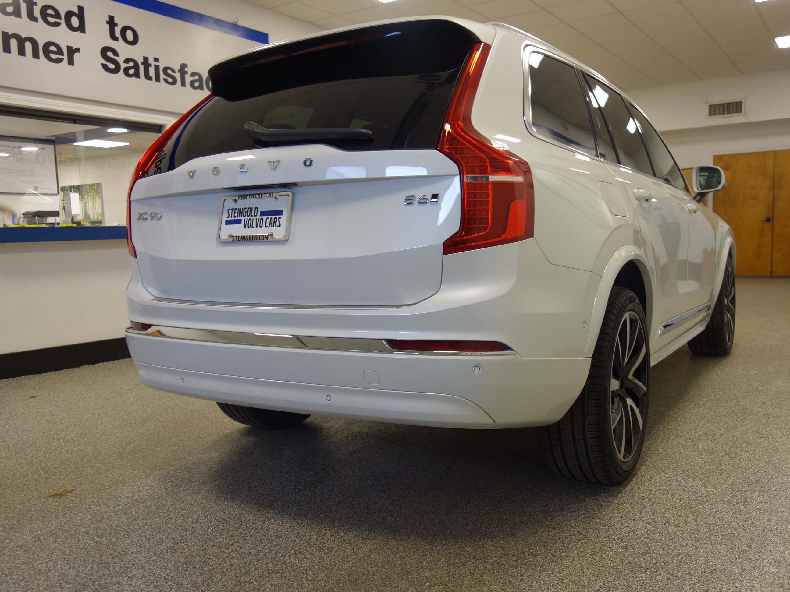 used 2024 Volvo XC90 car, priced at $59,500