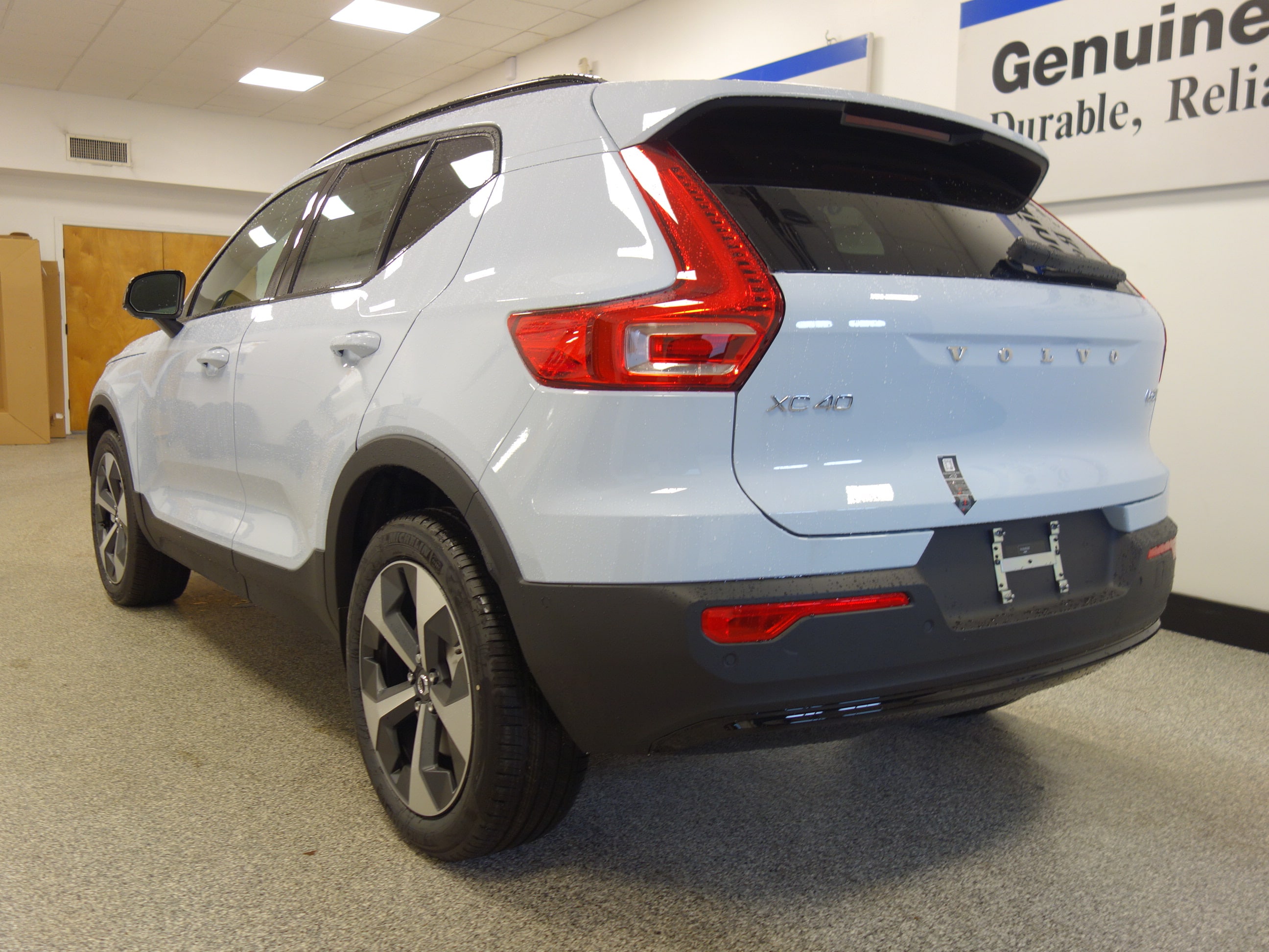 new 2024 Volvo XC40 car, priced at $48,252