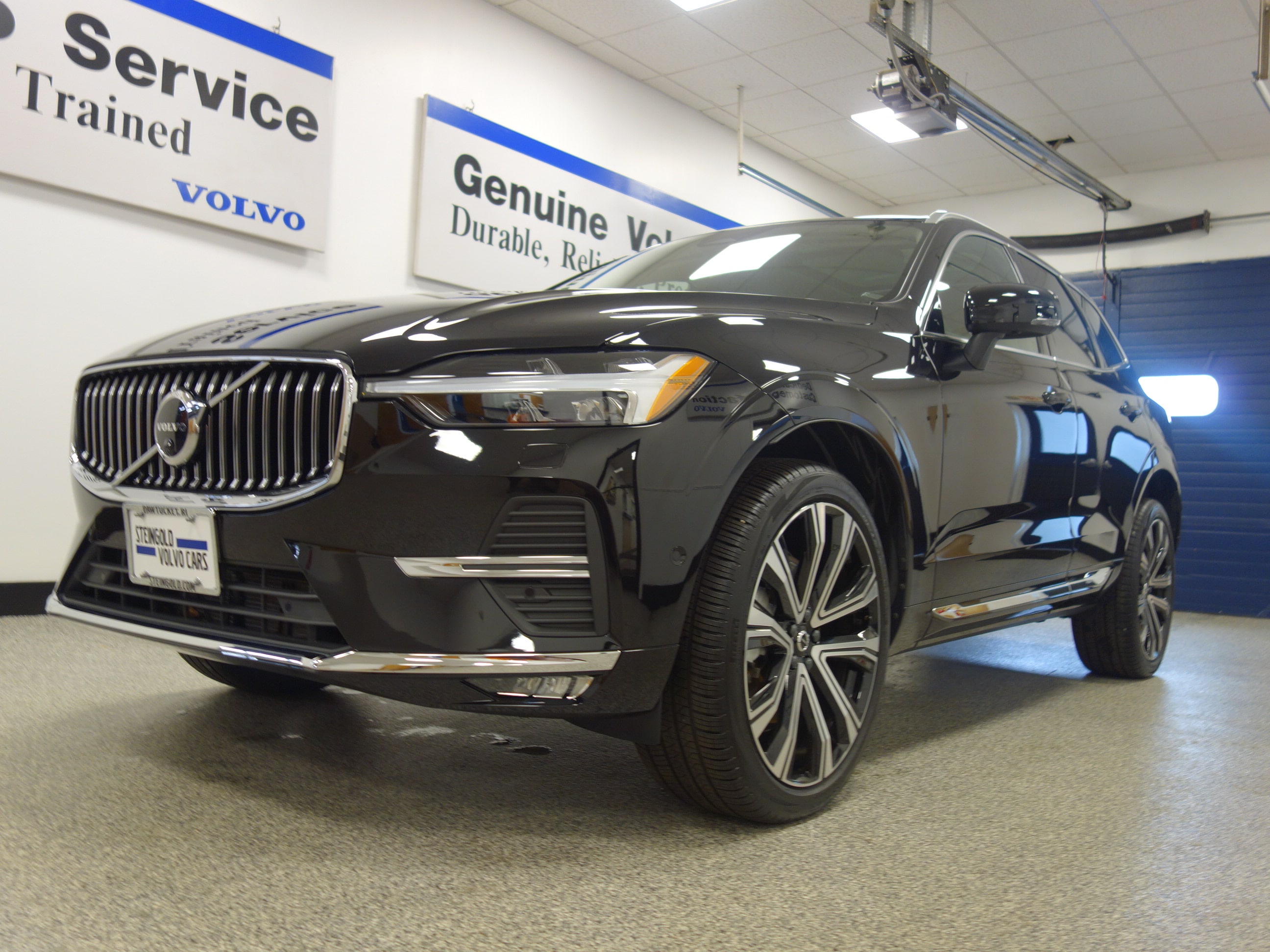 used 2023 Volvo XC60 car, priced at $56,500