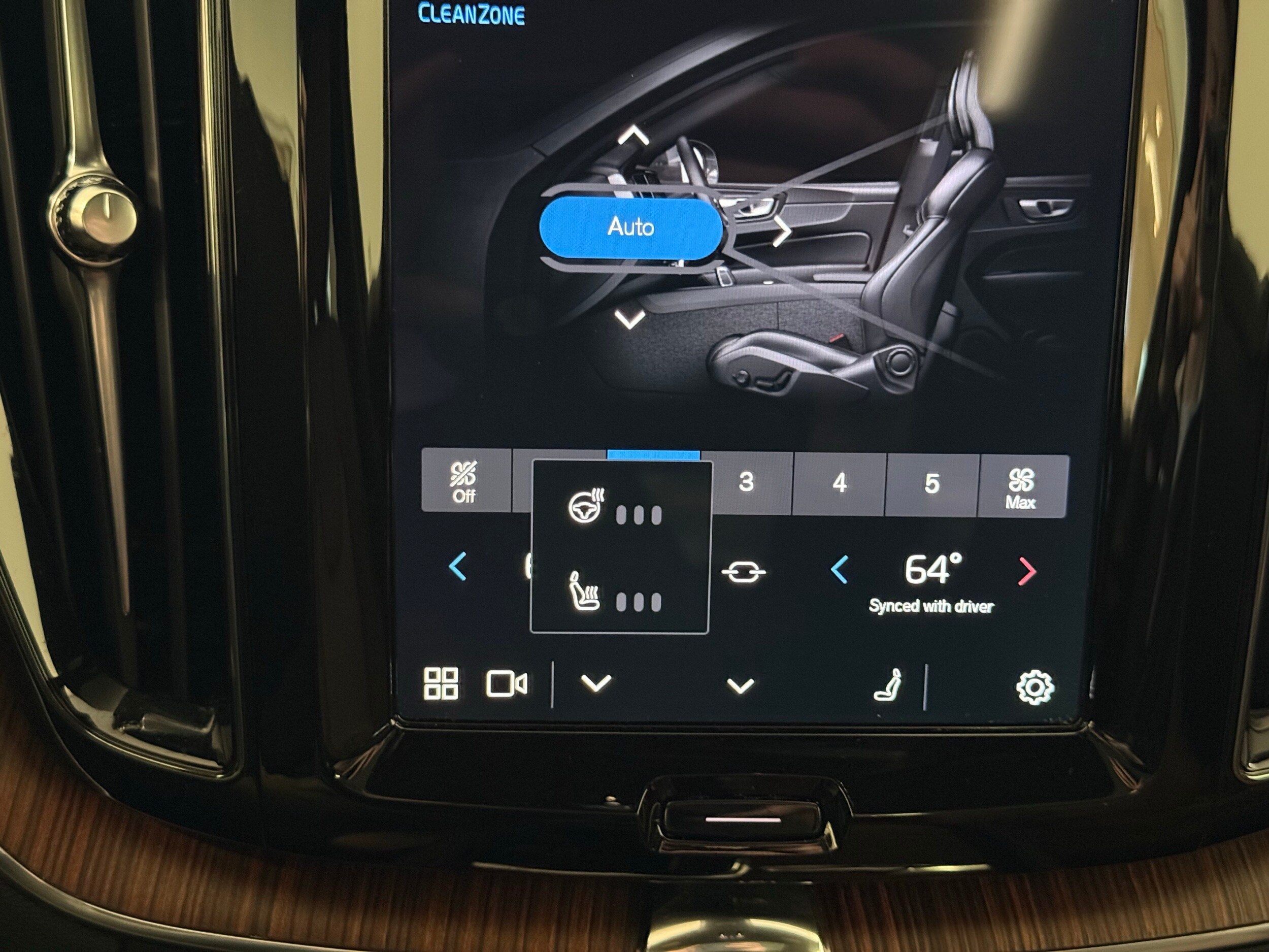 used 2024 Volvo XC60 car, priced at $38,900