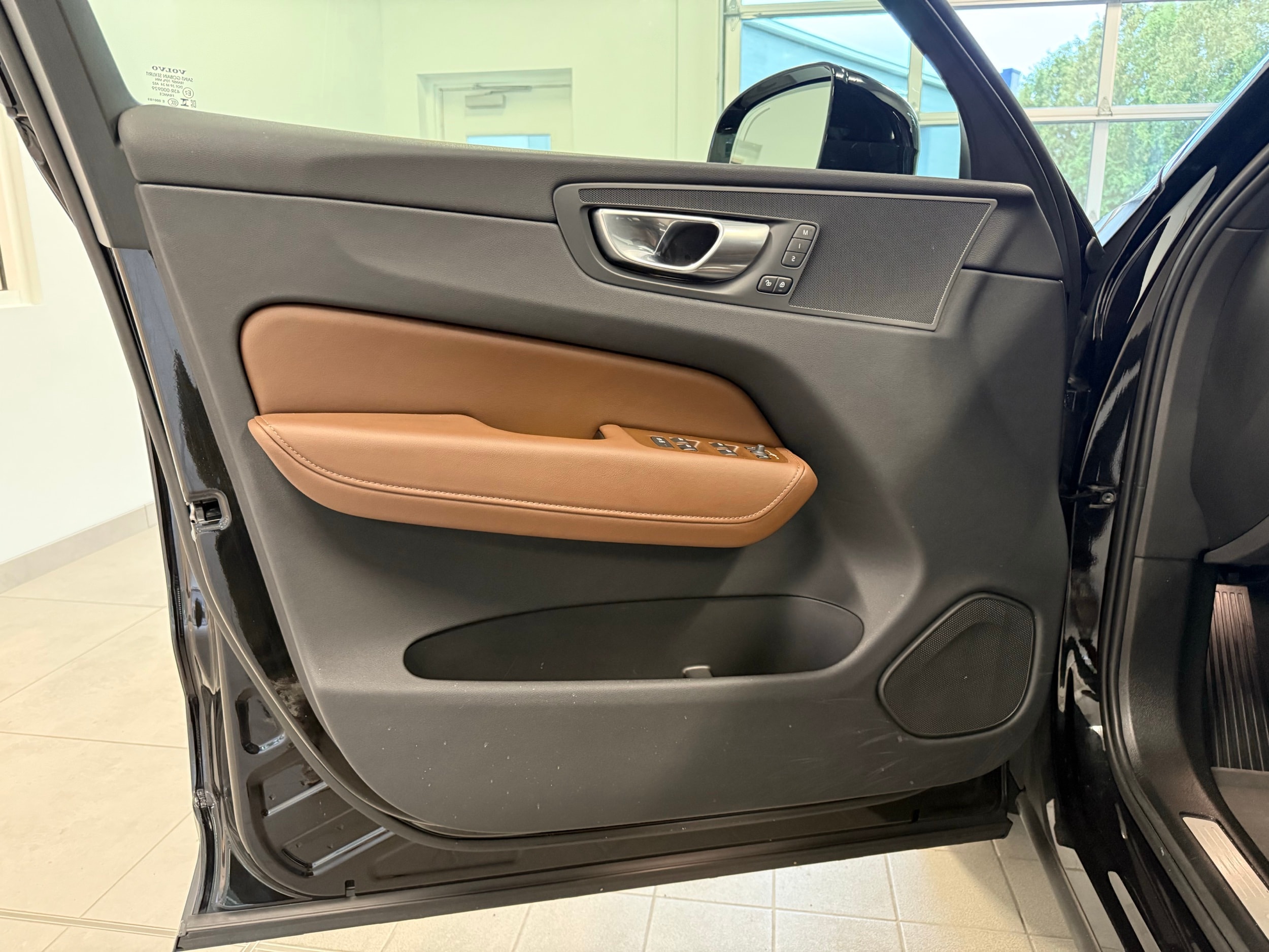 used 2024 Volvo XC60 car, priced at $38,900