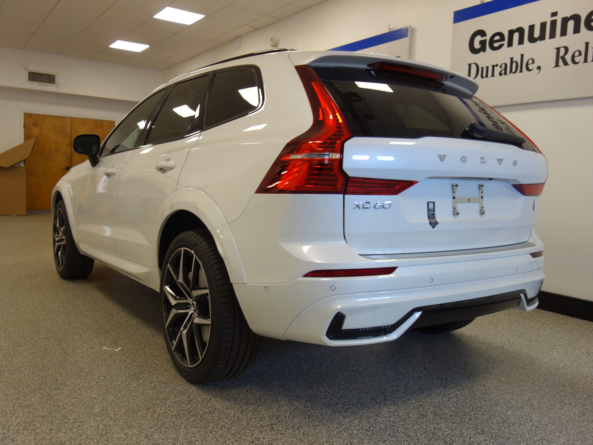 new 2024 Volvo XC60 plug-in hybrid car, priced at $77,925