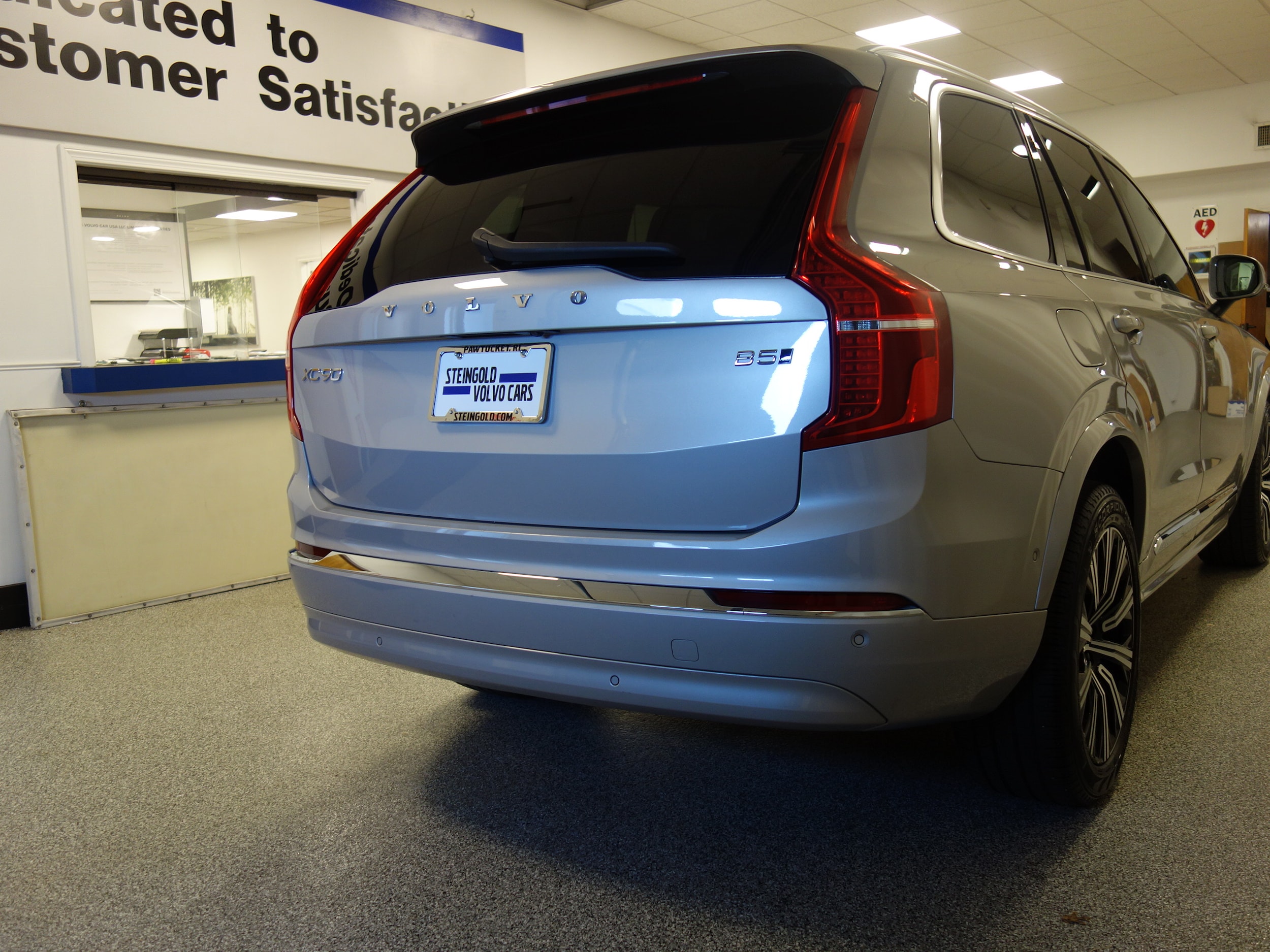 used 2024 Volvo XC90 car, priced at $46,500