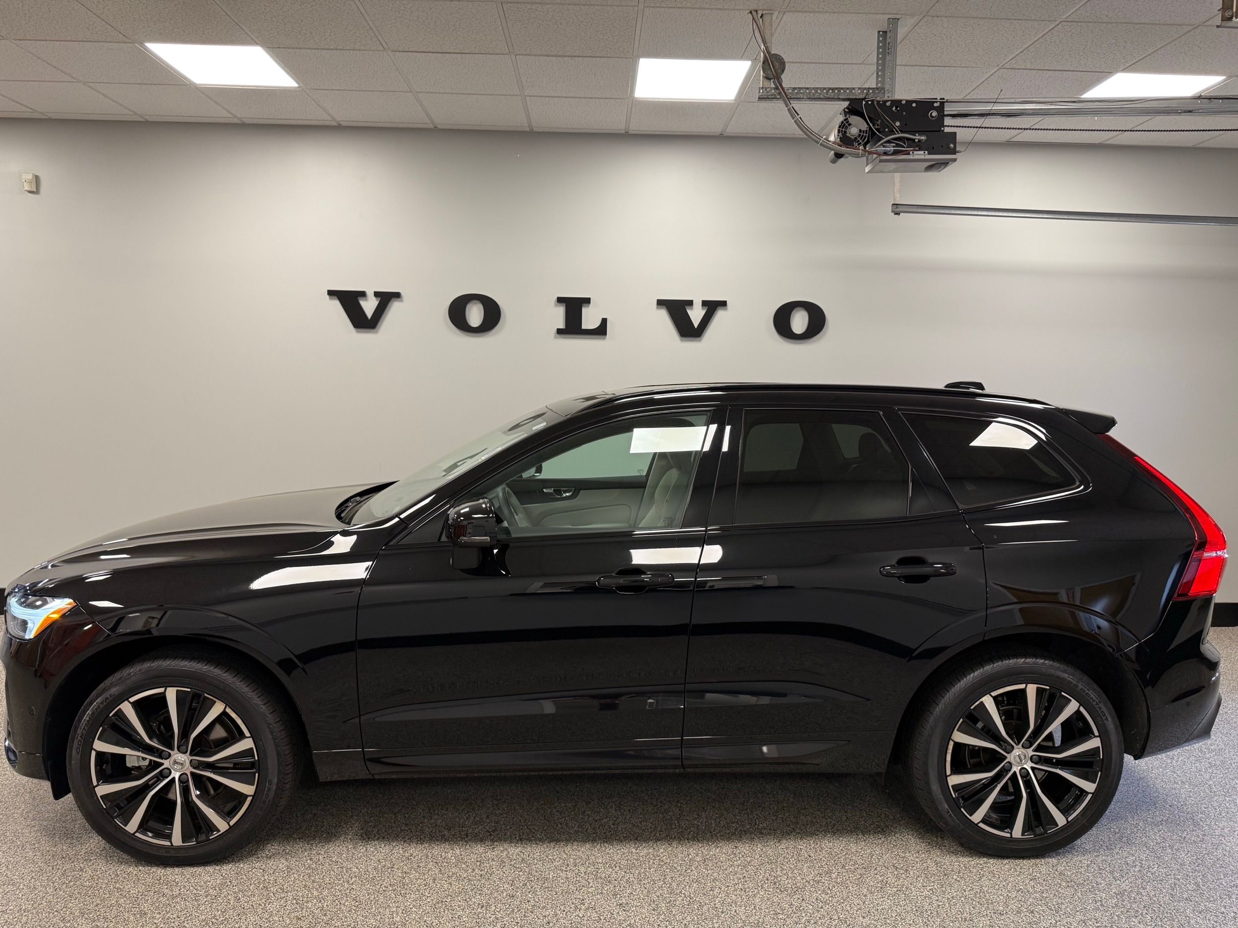 used 2023 Volvo XC60 car, priced at $43,500