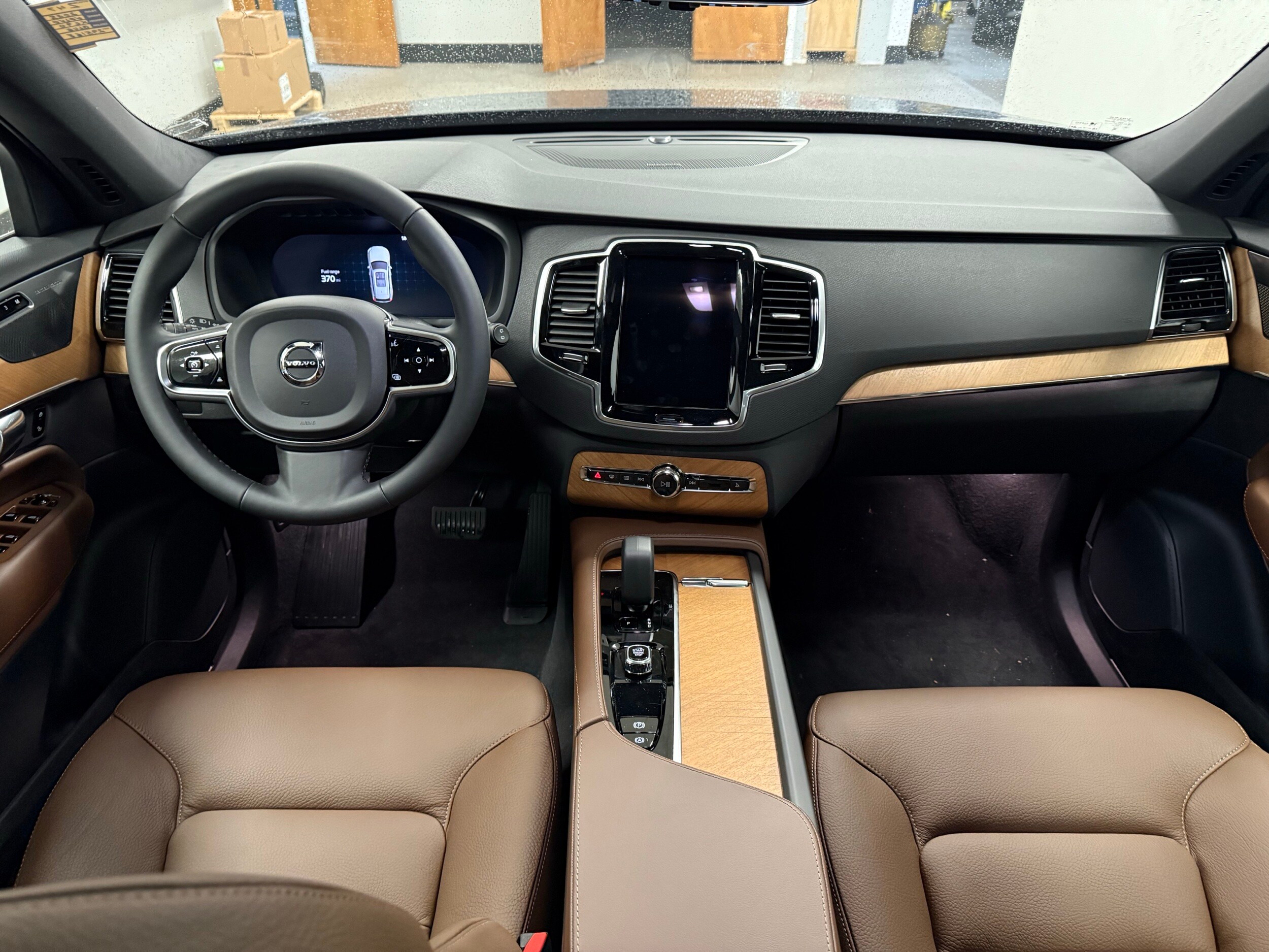 new 2025 Volvo XC90 car, priced at $69,450