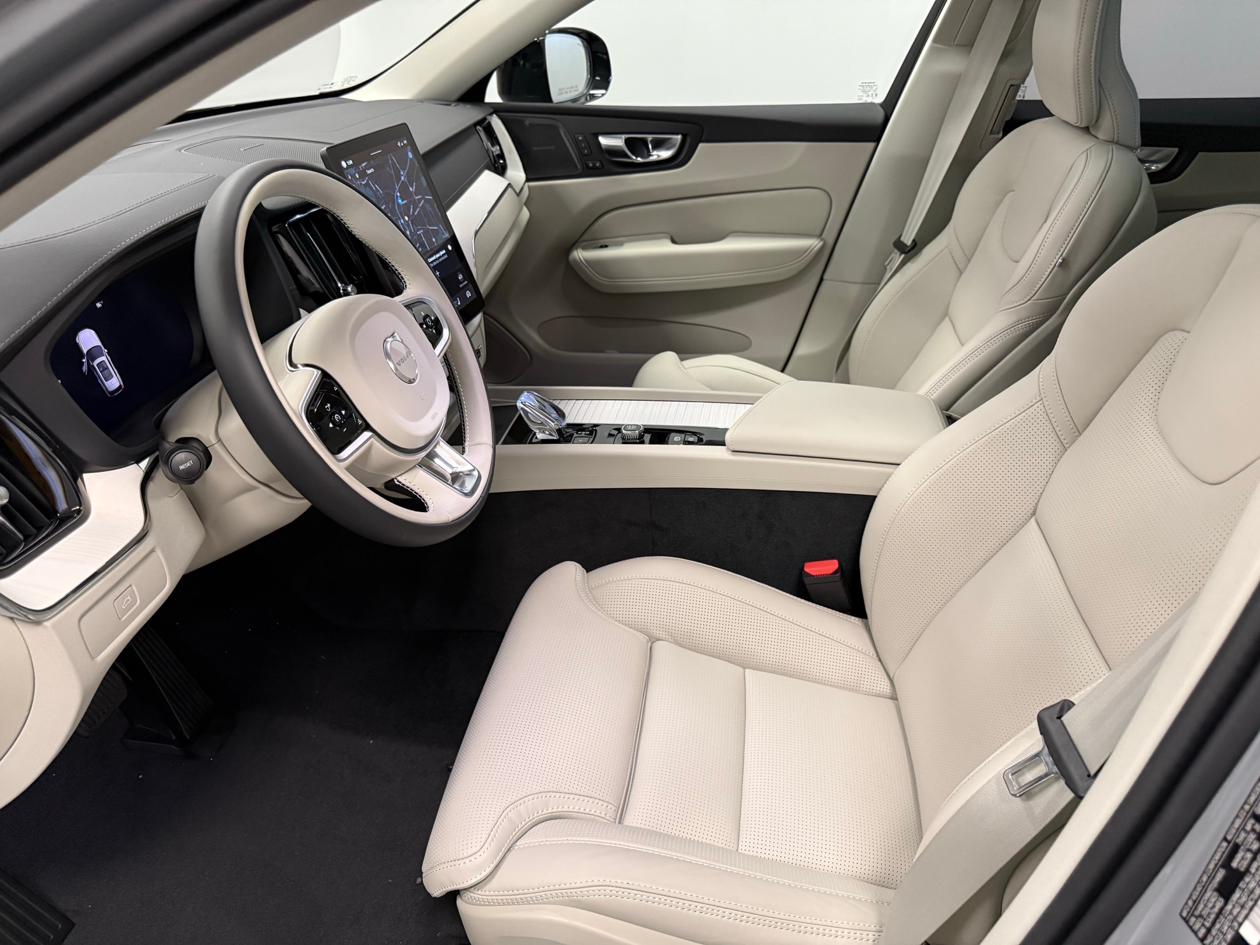 new 2026 Volvo XC60 car, priced at $63,935