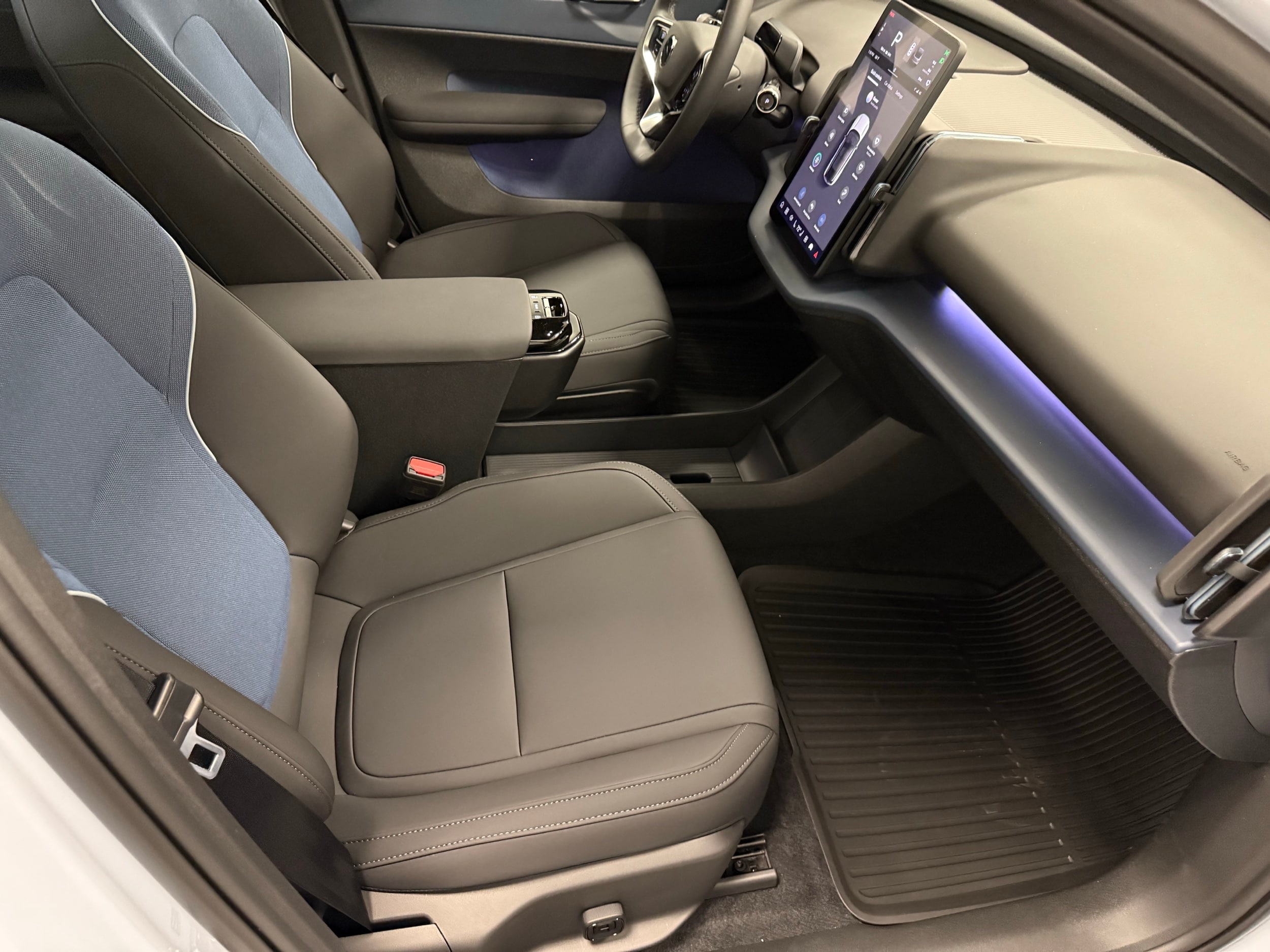new 2025 Volvo EX30 car, priced at $47,625
