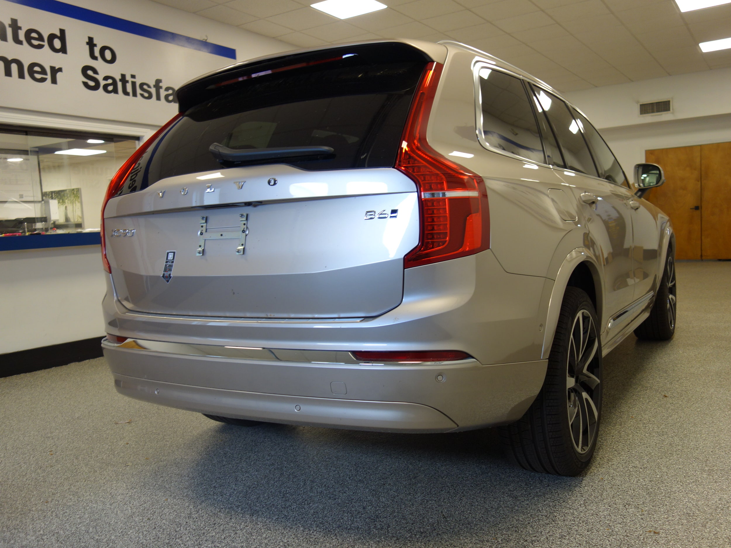 new 2024 Volvo XC90 car, priced at $72,655