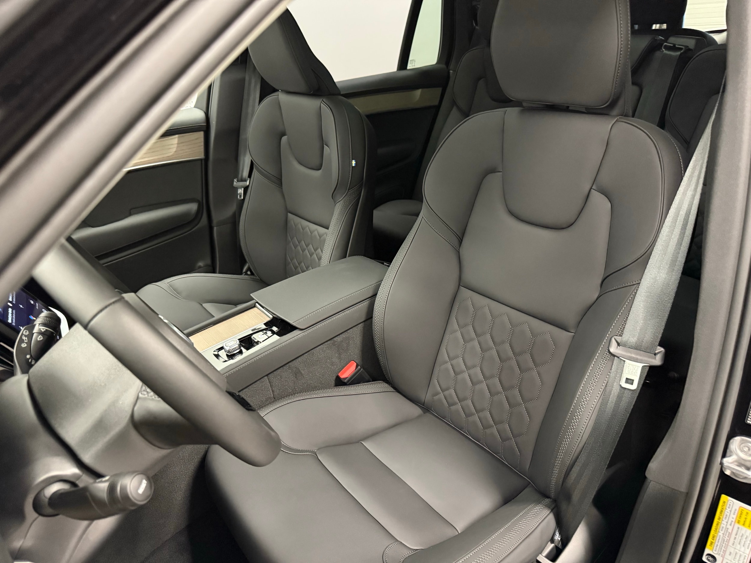new 2026 Volvo XC90 car, priced at $71,825